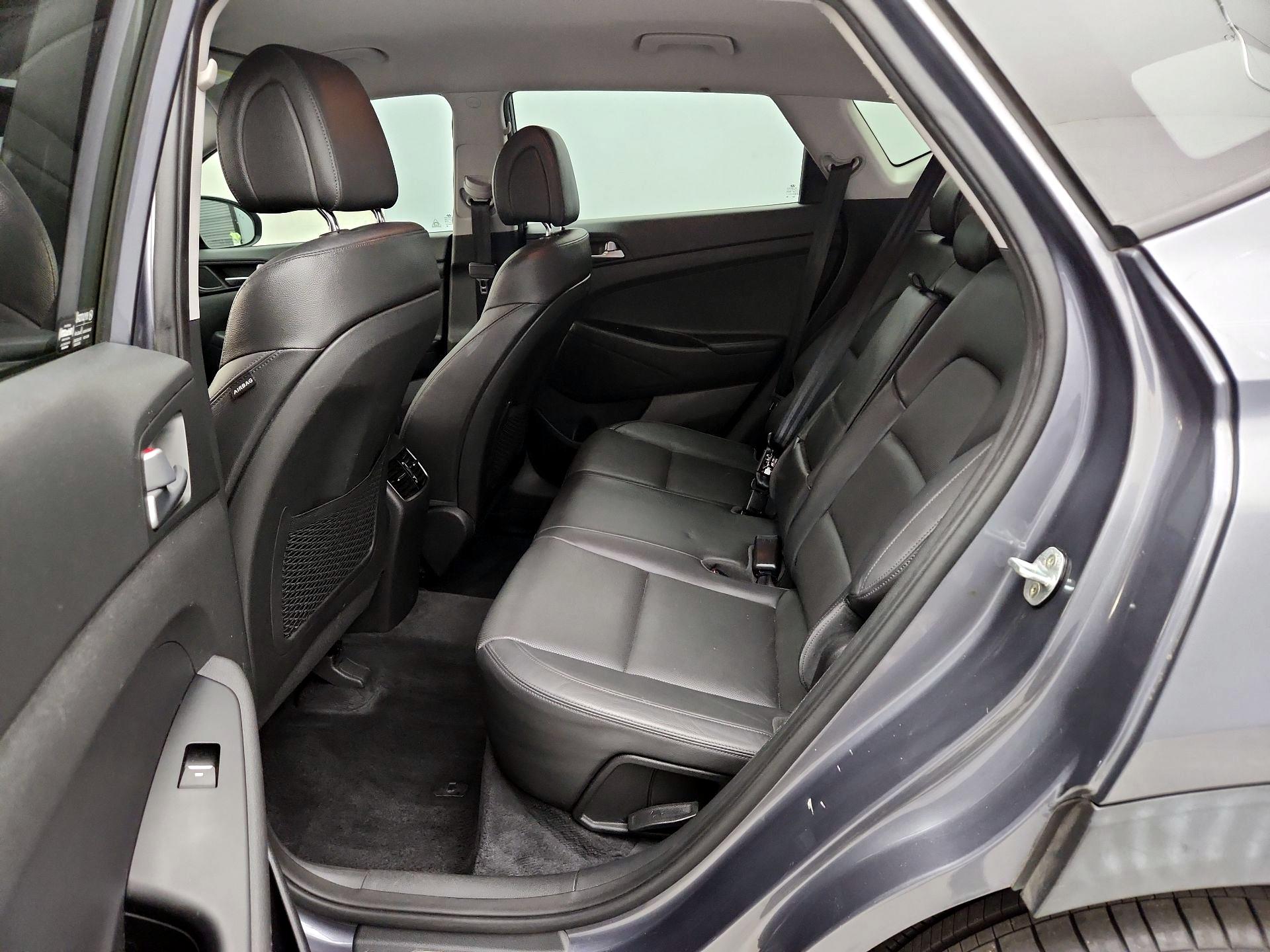 Thumbnail: 2016 Hyundai Tucson - 19