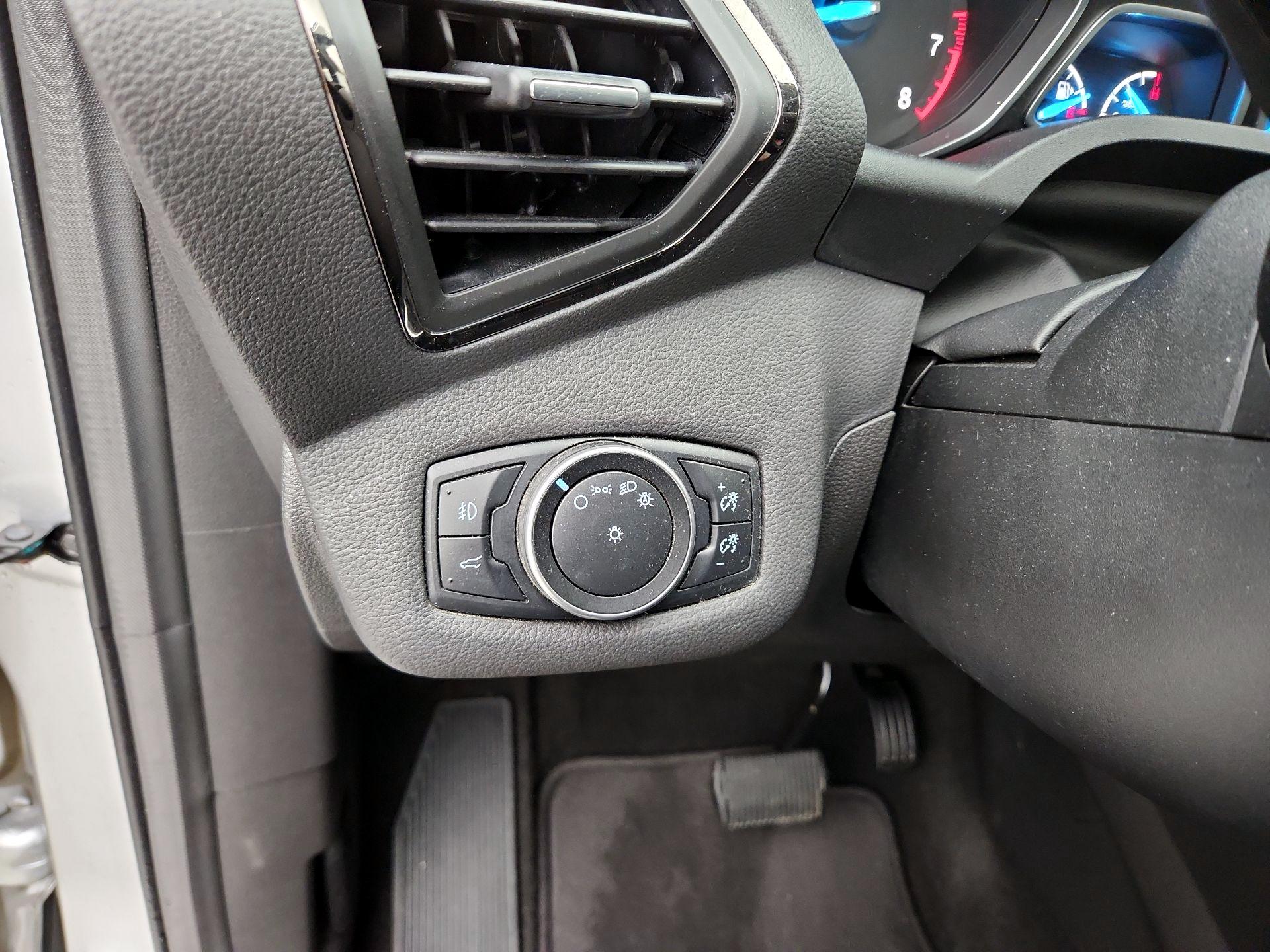 Thumbnail: 2017 Ford Escape - 13