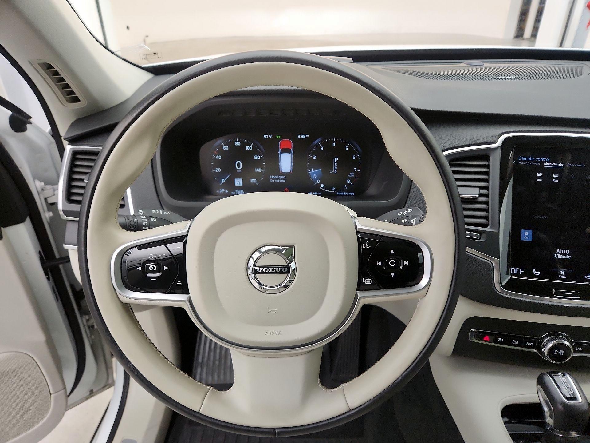 Thumbnail: 2020 Volvo XC90 - 10