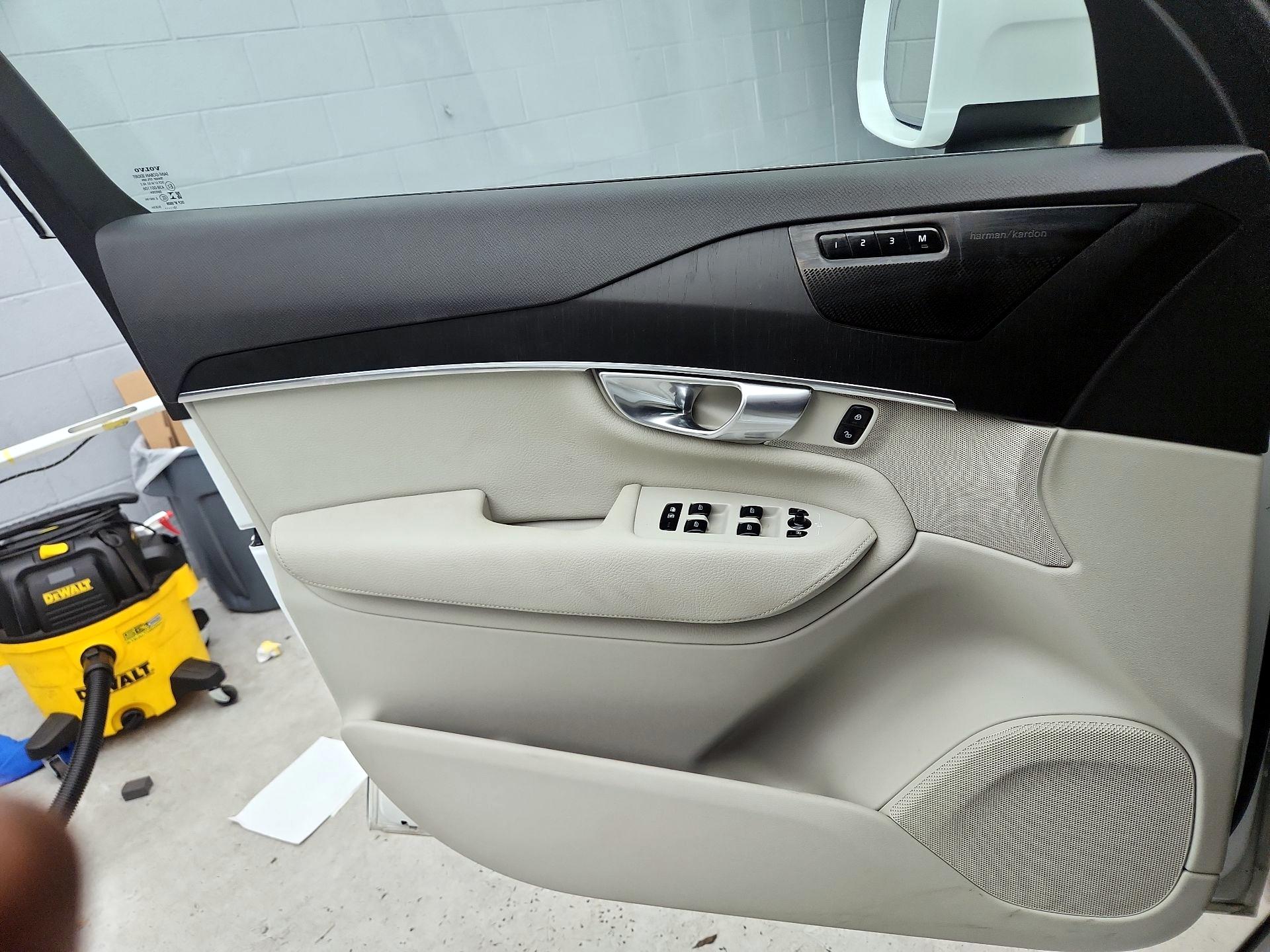 Thumbnail: 2020 Volvo XC90 - 12