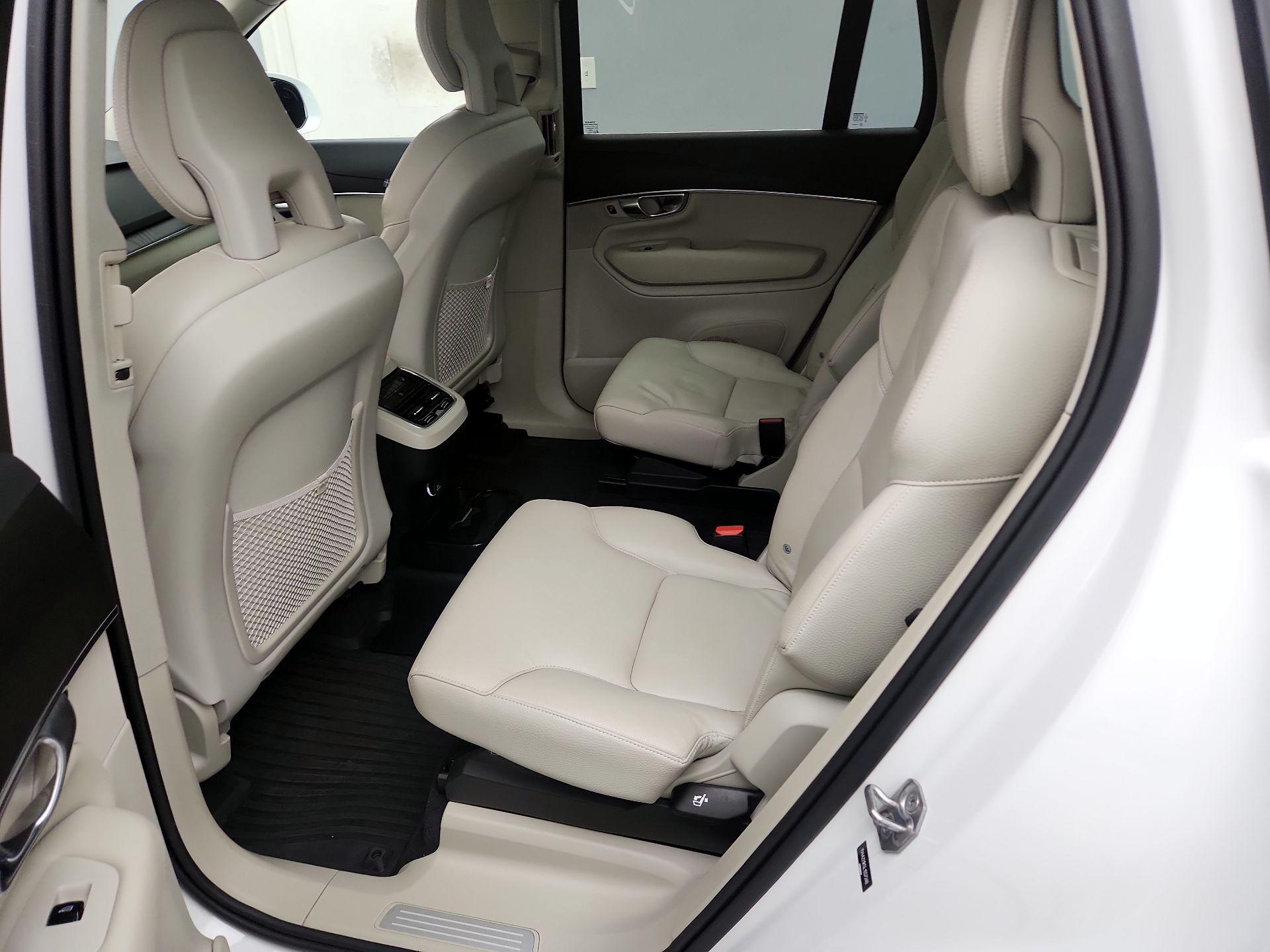 Thumbnail: 2020 Volvo XC90 - 20