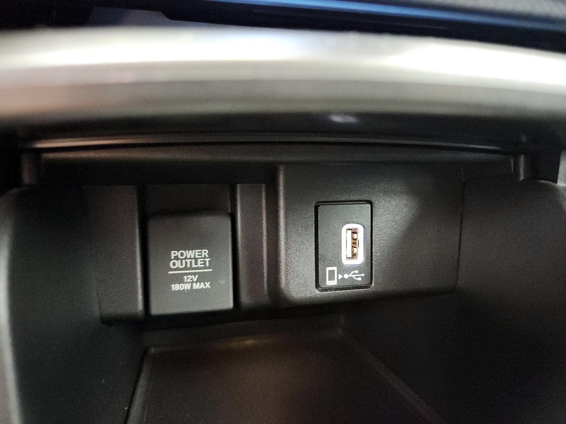 Thumbnail: 2019 Honda Accord - 18