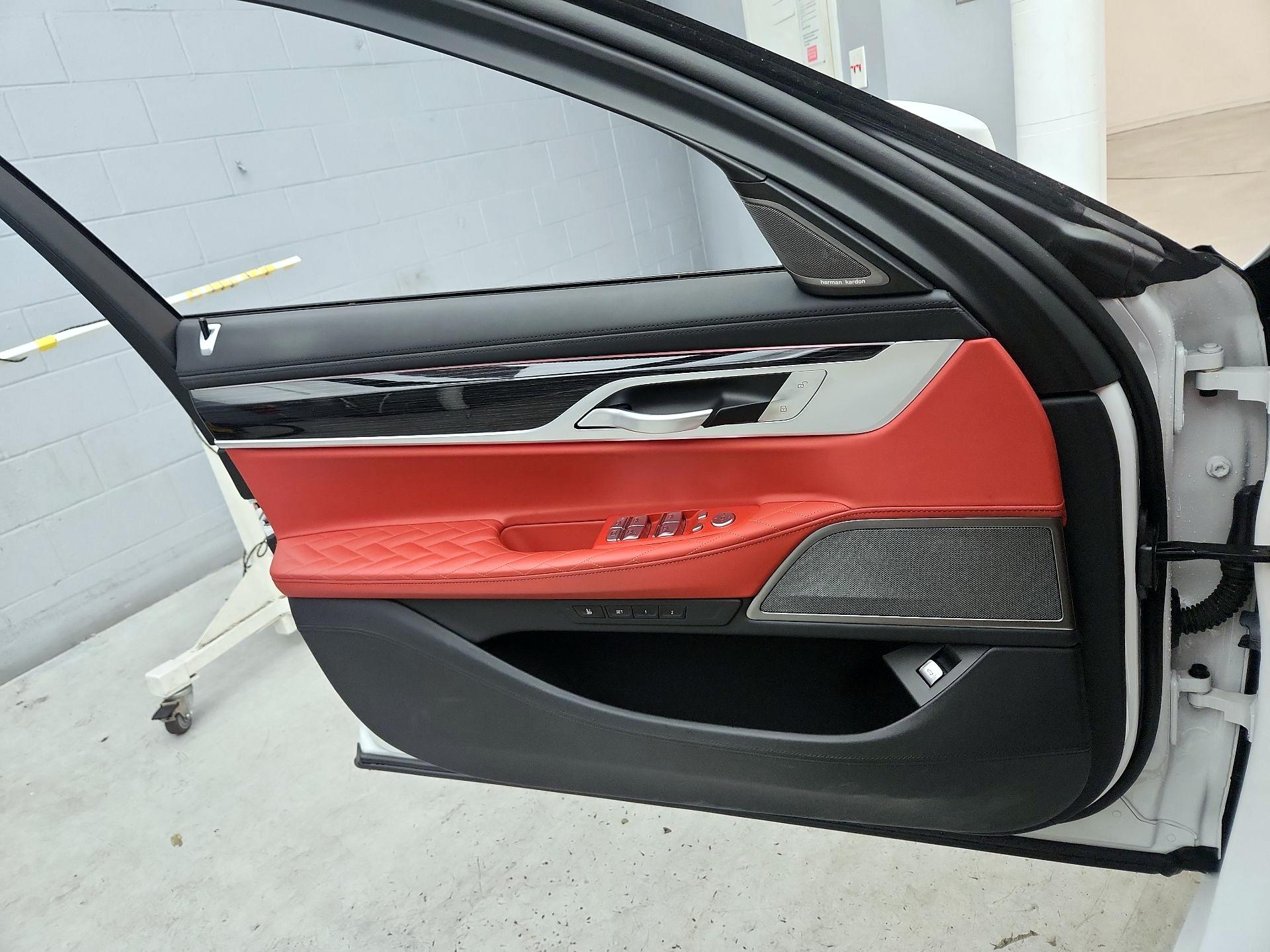 Thumbnail: 2022 BMW 7 Series - 12