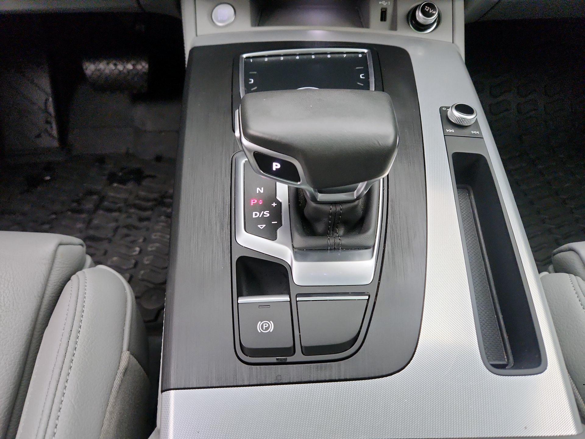 Thumbnail: 2019 Audi Q5 - 18