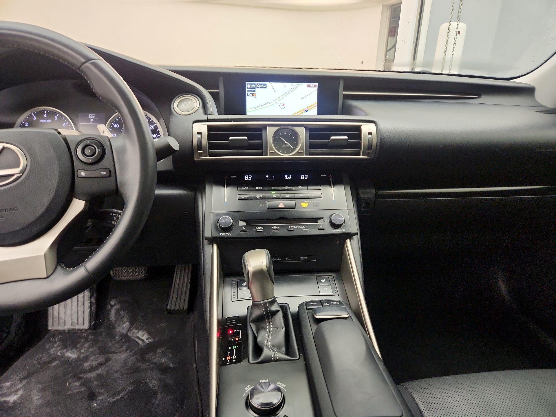 Thumbnail: 2014 Lexus IS - 9