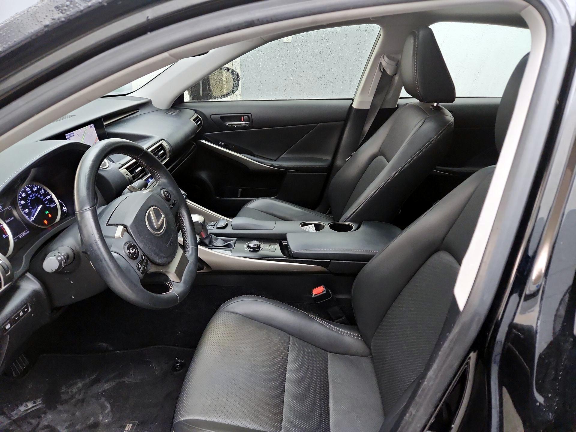 Thumbnail: 2014 Lexus IS - 11