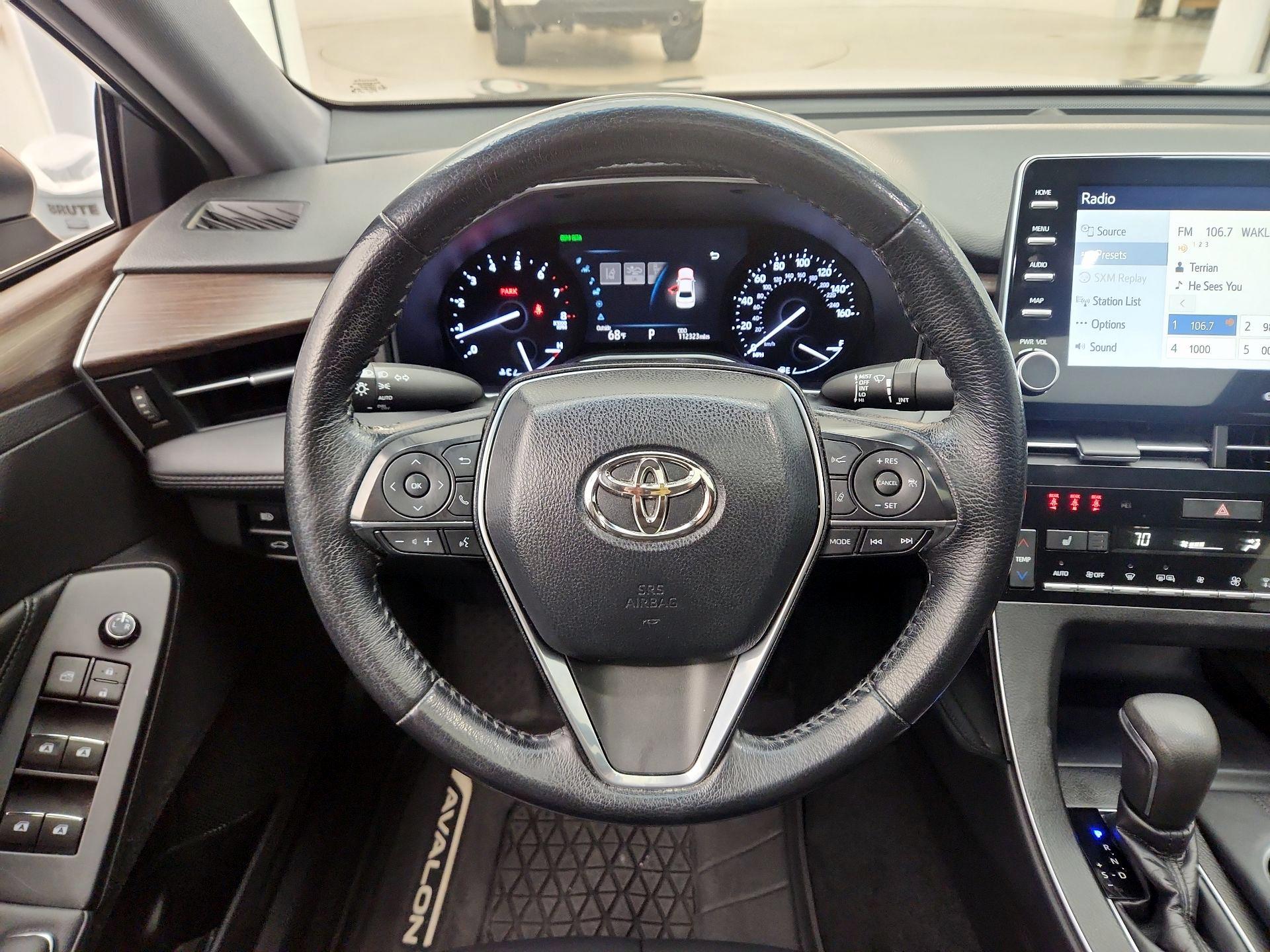 Thumbnail: 2019 Toyota Avalon - 10