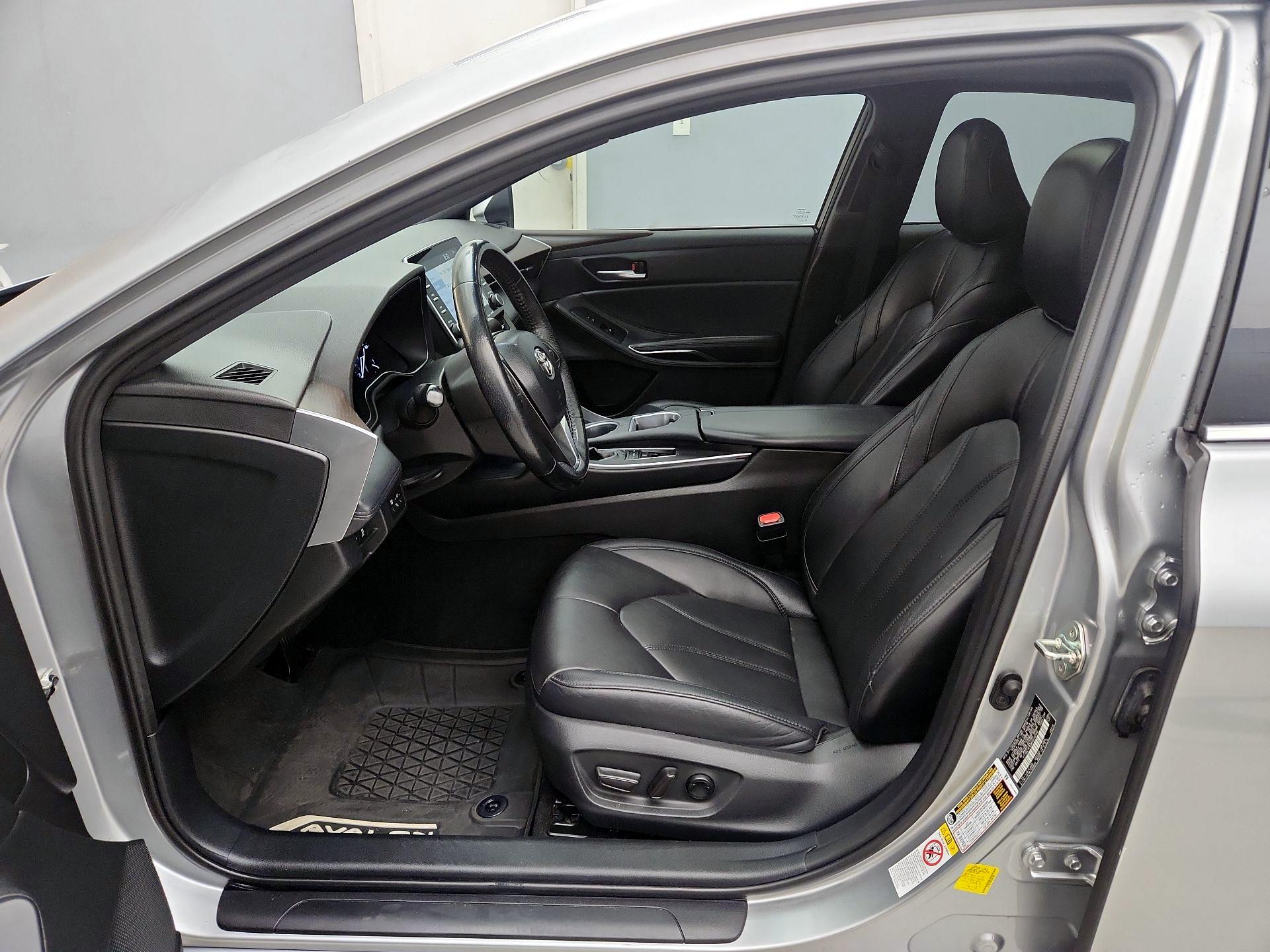 Thumbnail: 2019 Toyota Avalon - 11