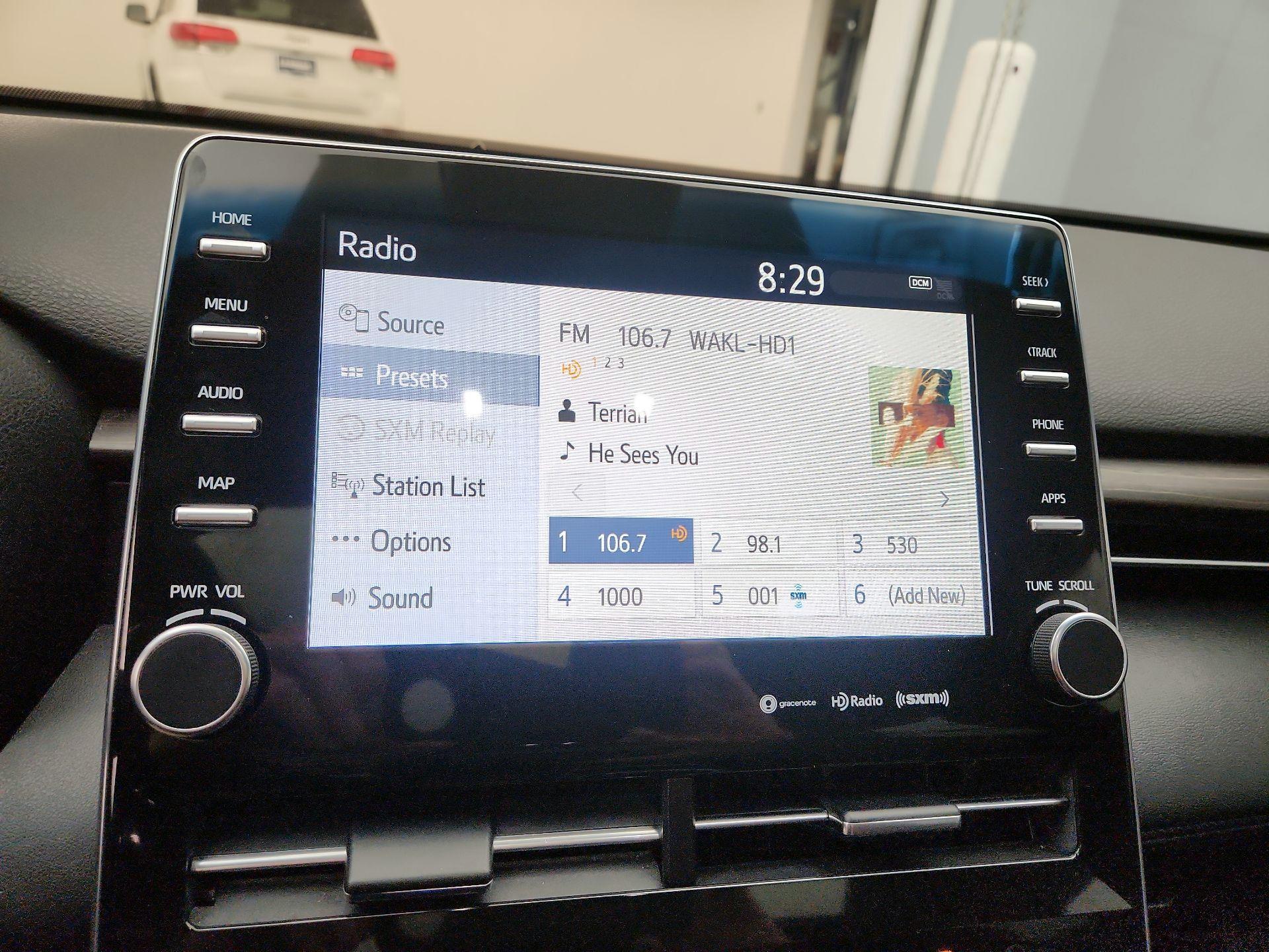 Thumbnail: 2019 Toyota Avalon - 16