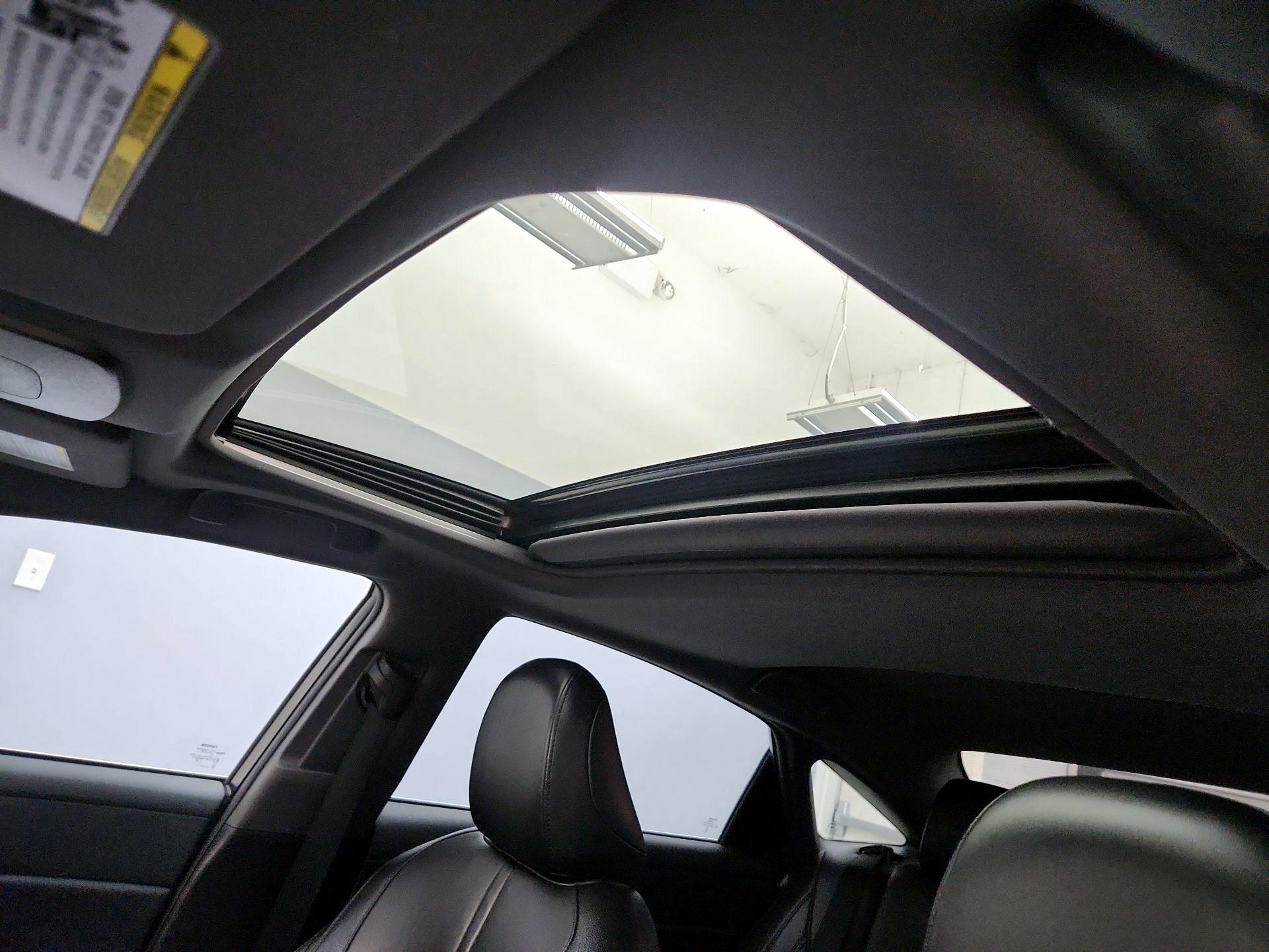 Thumbnail: 2019 Toyota Avalon - 20