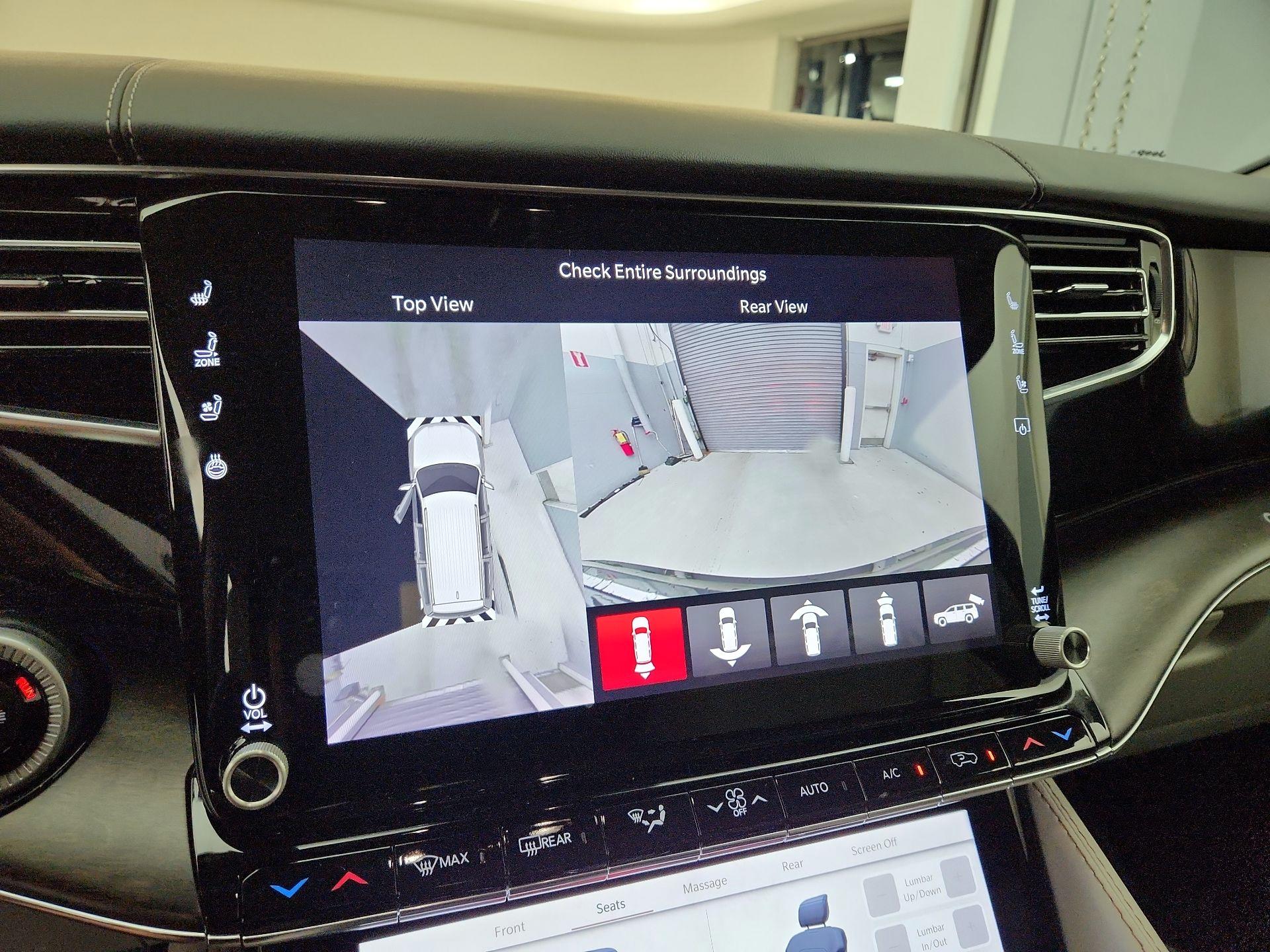 Thumbnail: 2022 Jeep Grand Wagoneer - 15