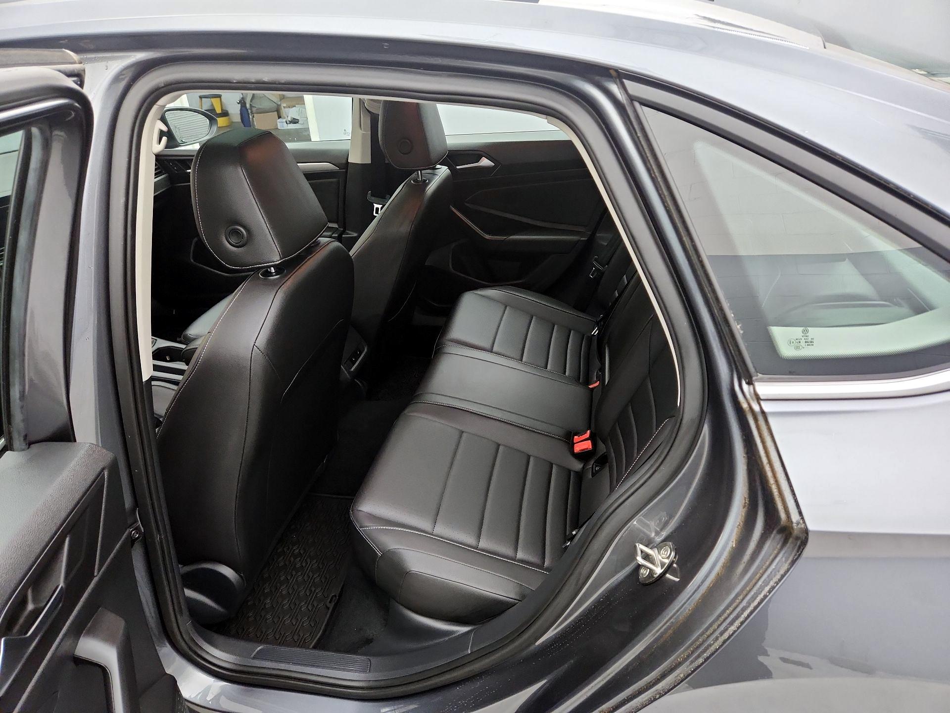 Thumbnail: 2021 Volkswagen Jetta - 20