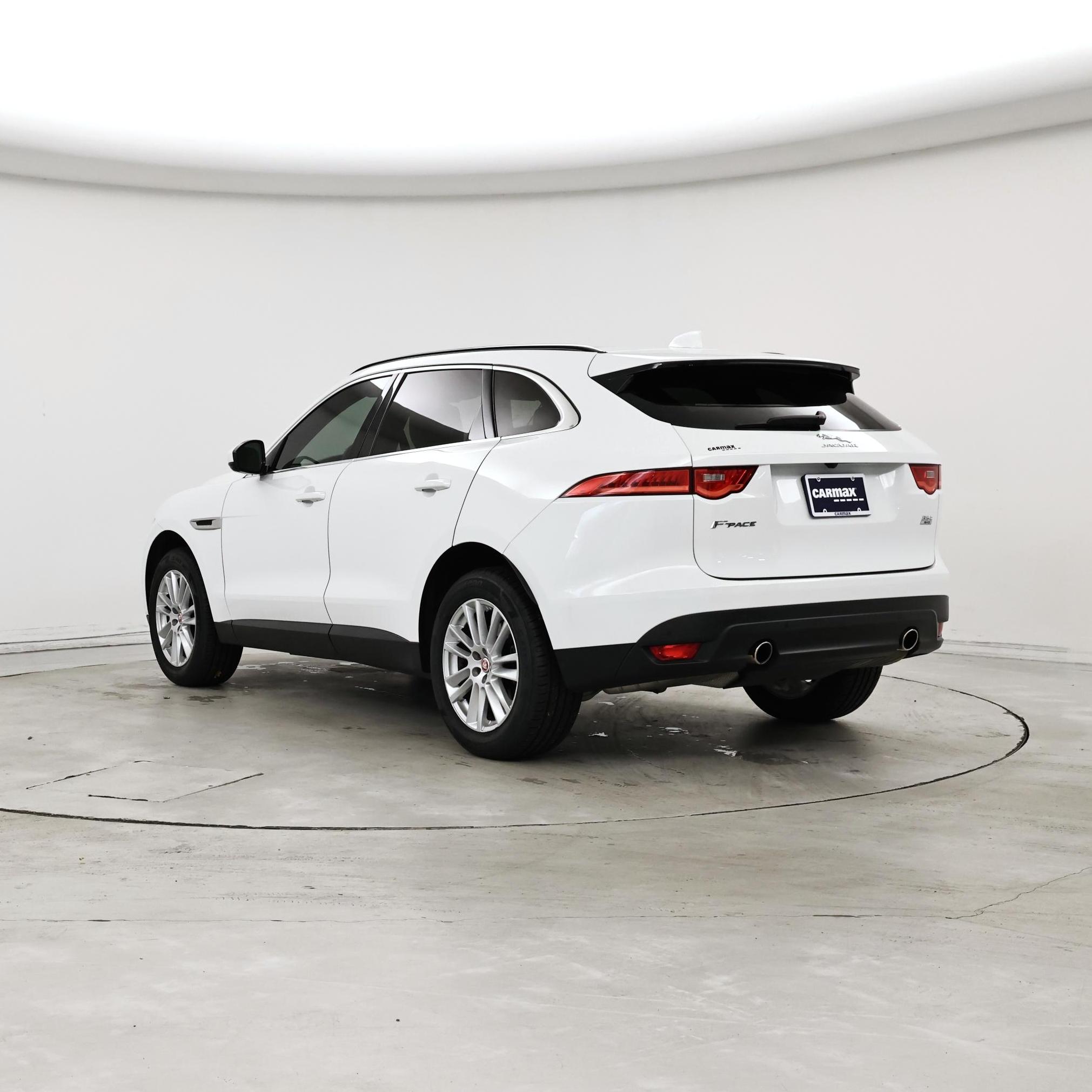 Thumbnail: 2018 Jaguar F-Pace - 2