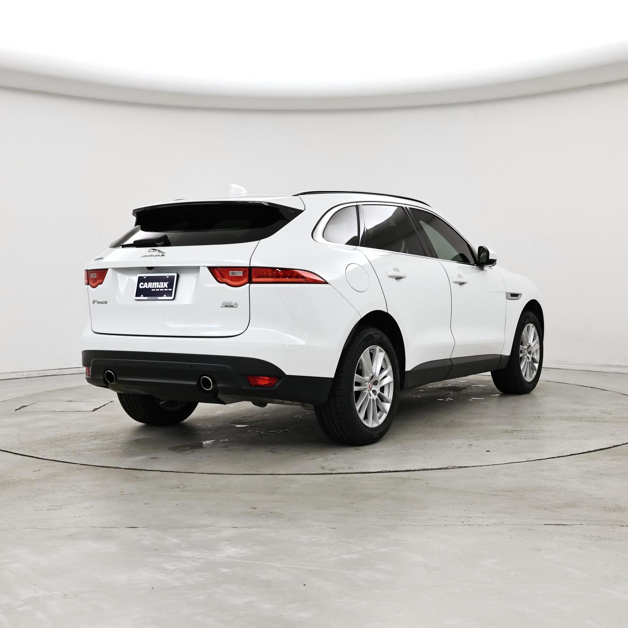 Thumbnail: 2018 Jaguar F-Pace - 8