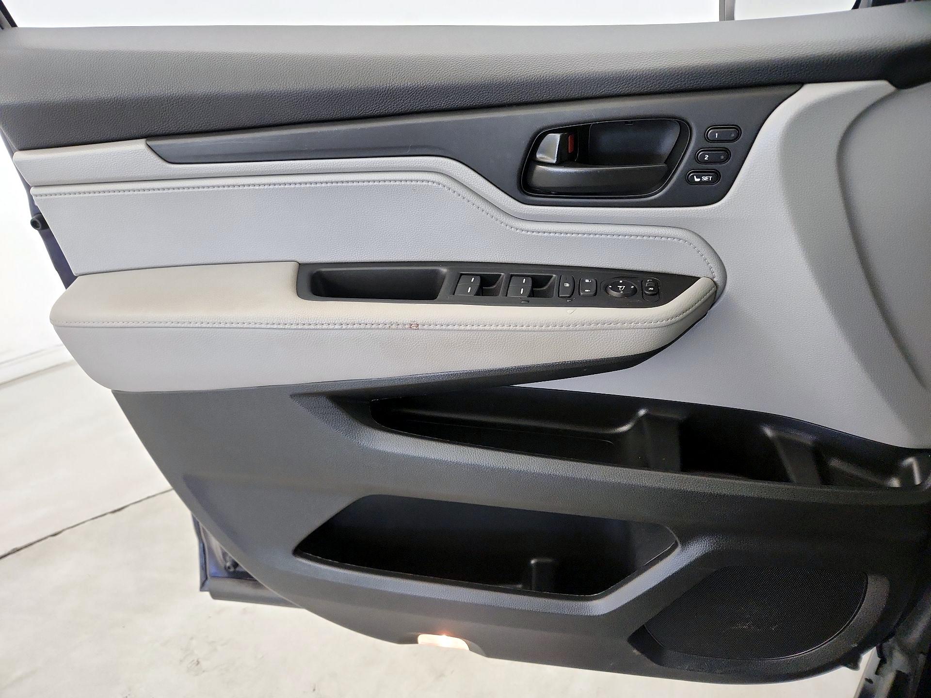 Thumbnail: 2021 Honda Odyssey - 12