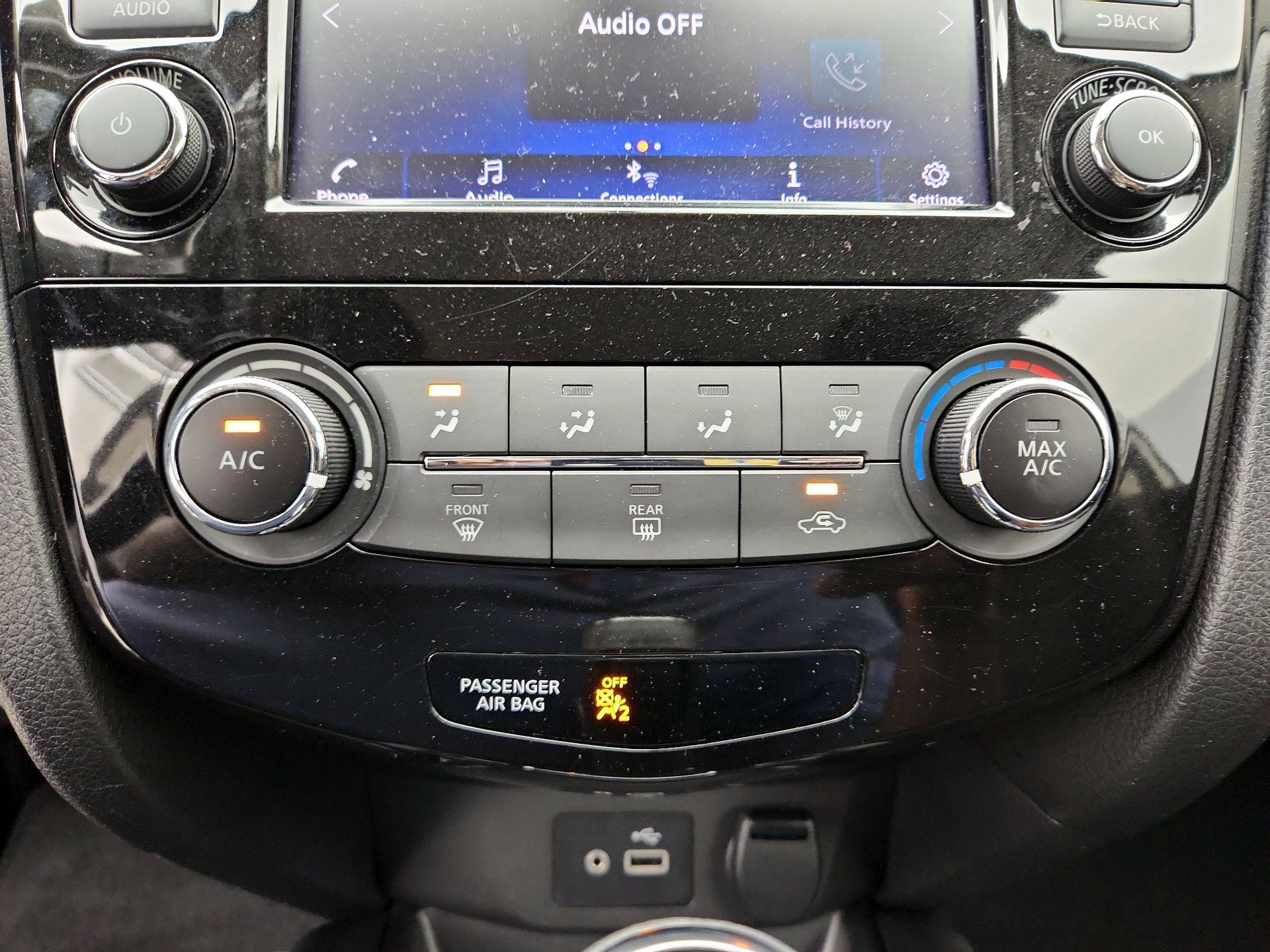 Thumbnail: 2019 Nissan Rogue Sport - 16