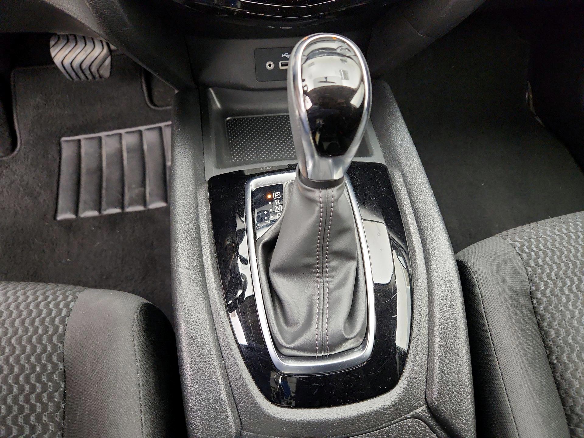 Thumbnail: 2019 Nissan Rogue Sport - 17