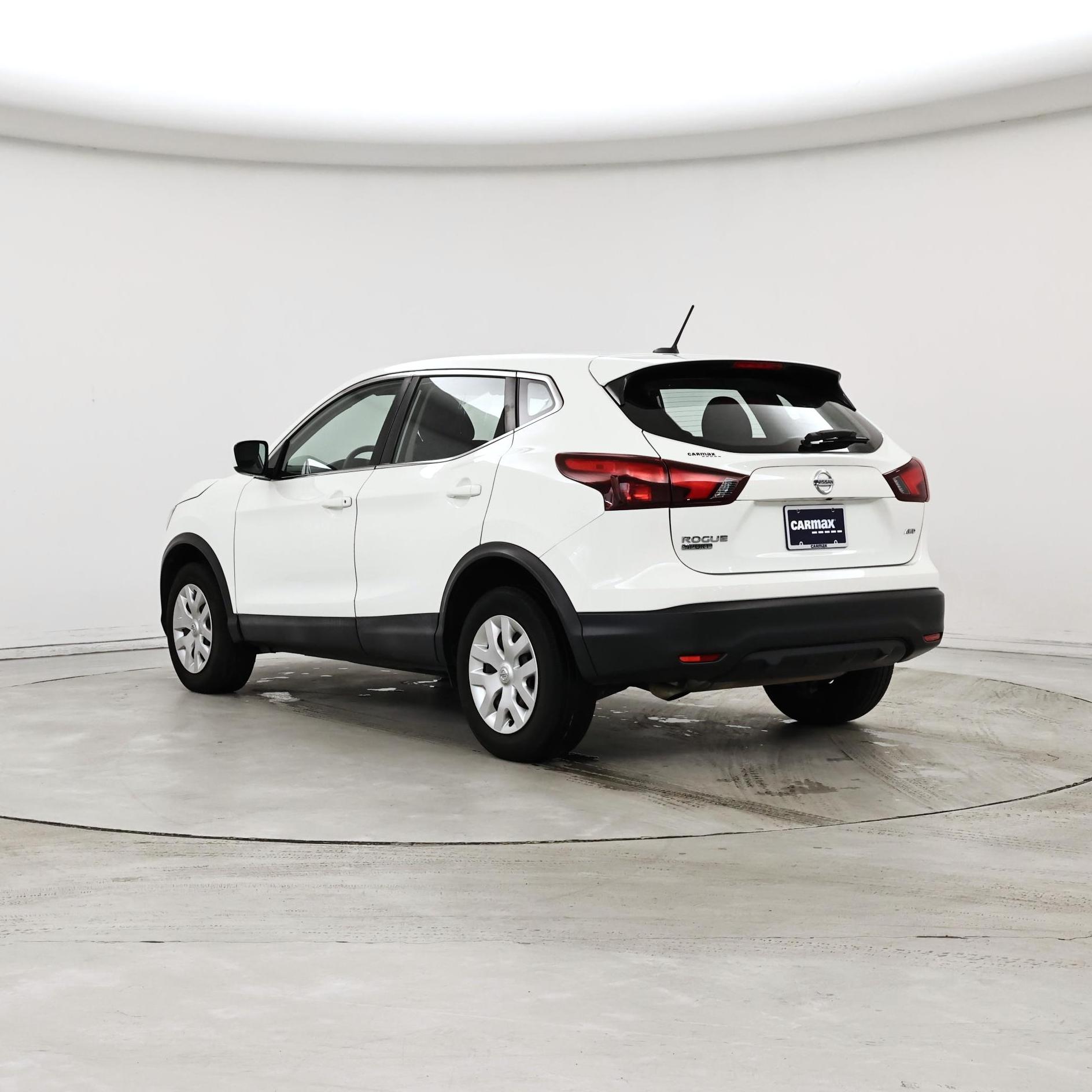 Thumbnail: 2019 Nissan Rogue Sport - 2