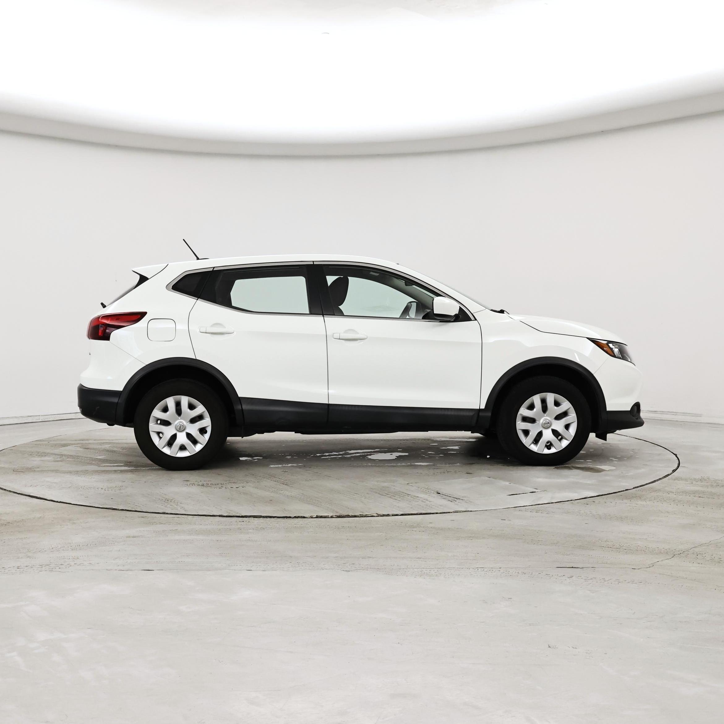 Thumbnail: 2019 Nissan Rogue Sport - 7
