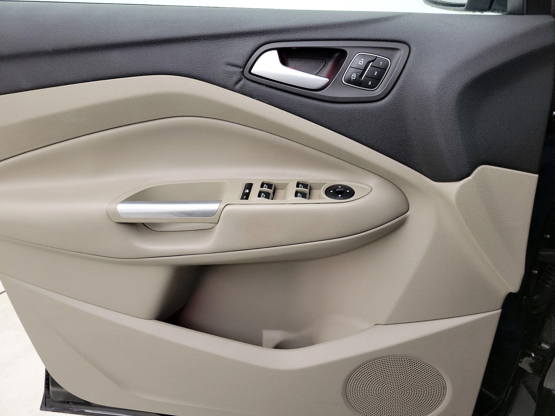 Thumbnail: 2017 Ford Escape - 12