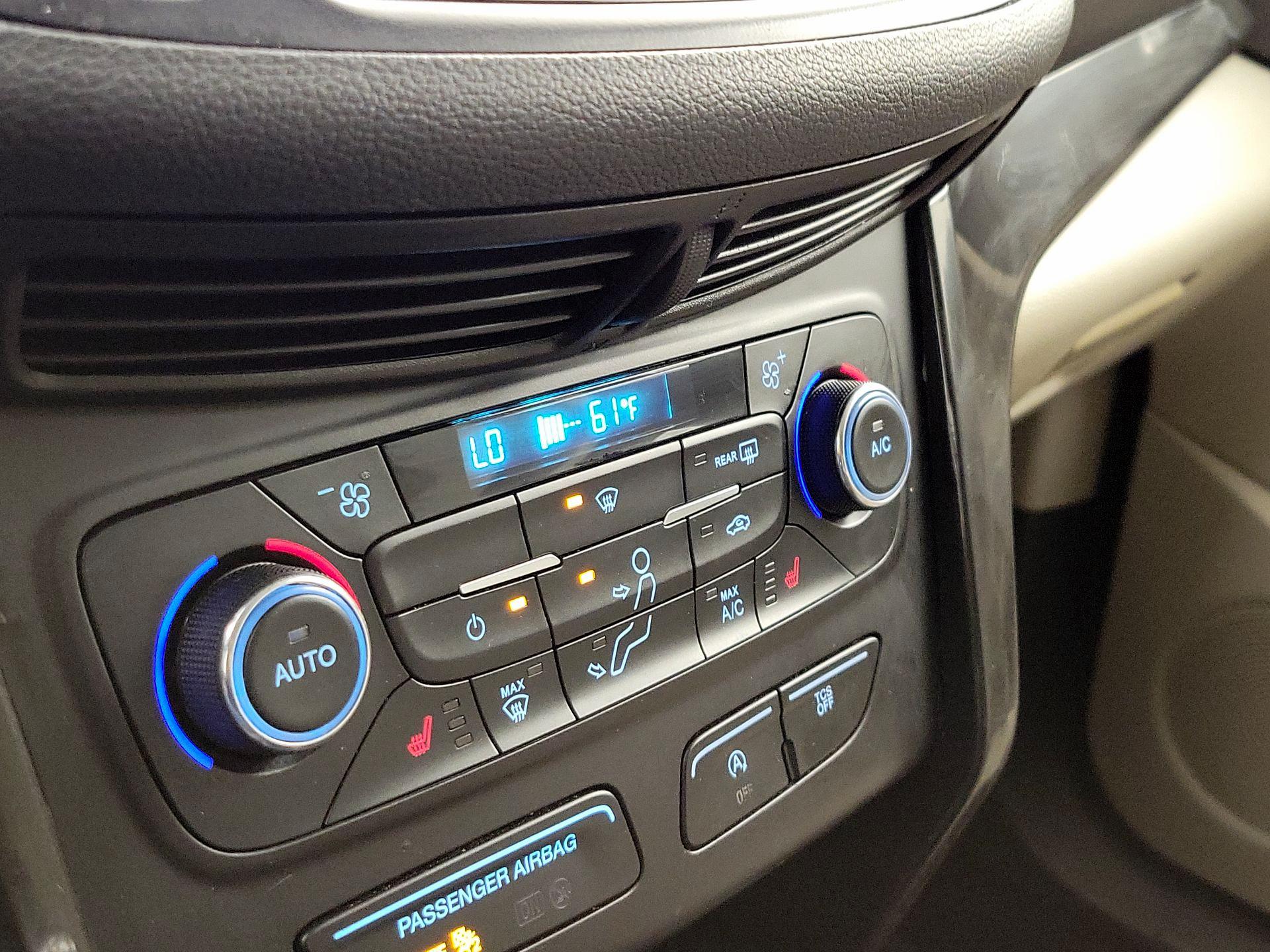 Thumbnail: 2017 Ford Escape - 16