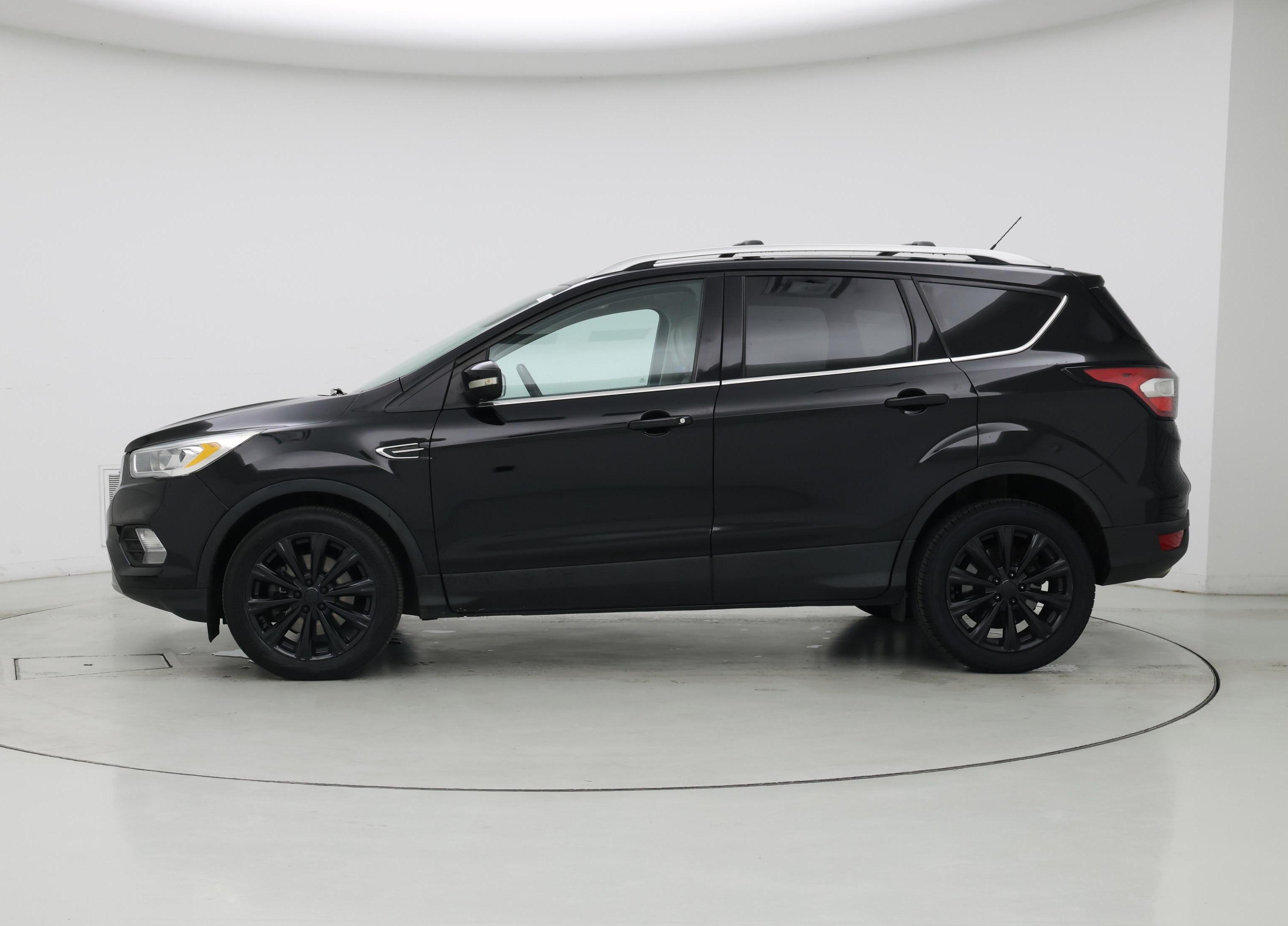 Thumbnail: 2017 Ford Escape - 3
