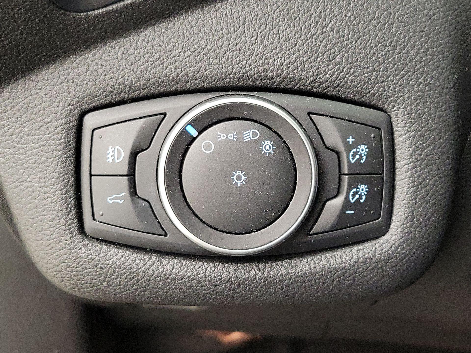 Thumbnail: 2017 Ford Escape - 13