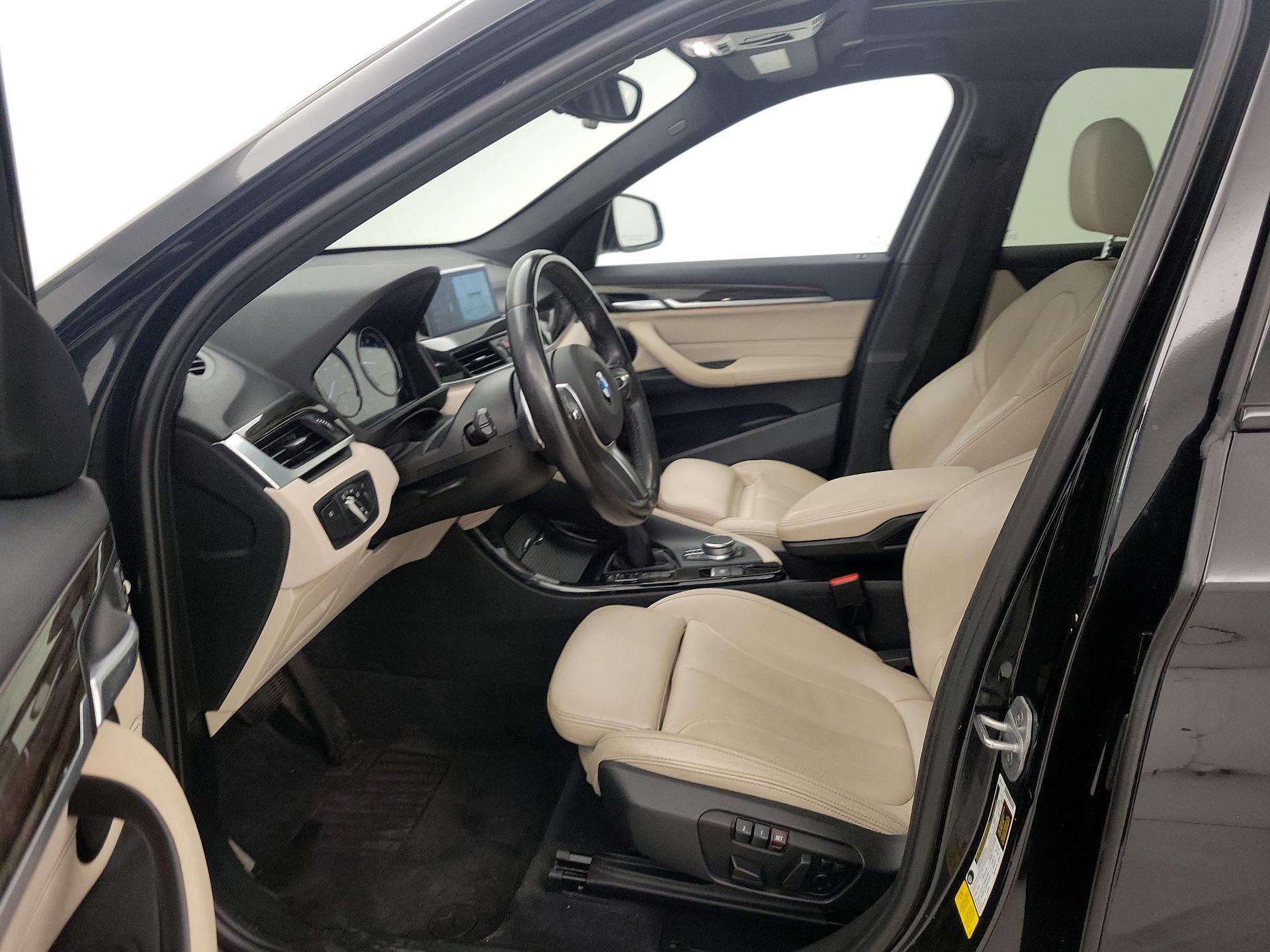 Thumbnail: 2018 BMW X1 - 11