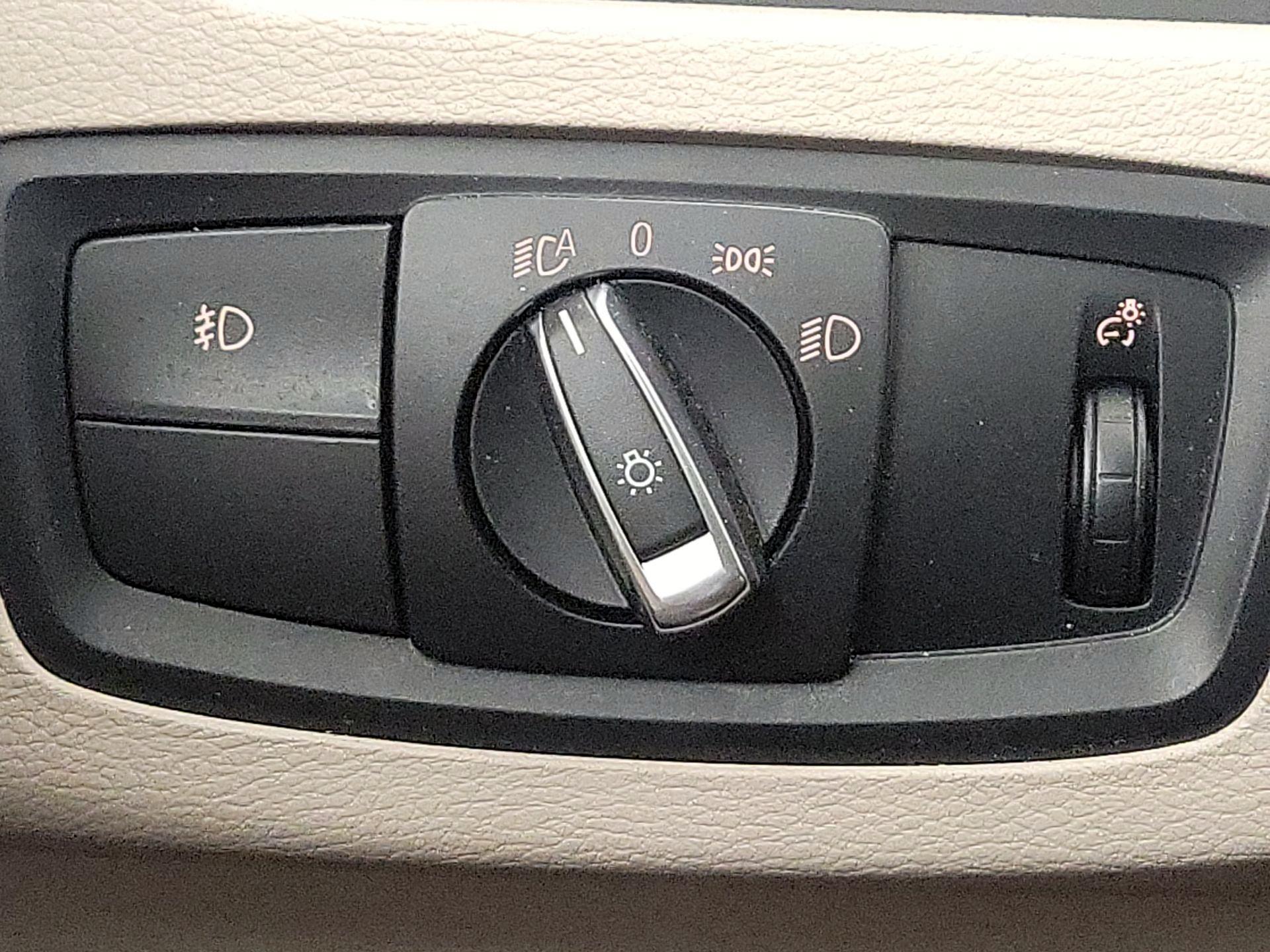 Thumbnail: 2018 BMW X1 - 13