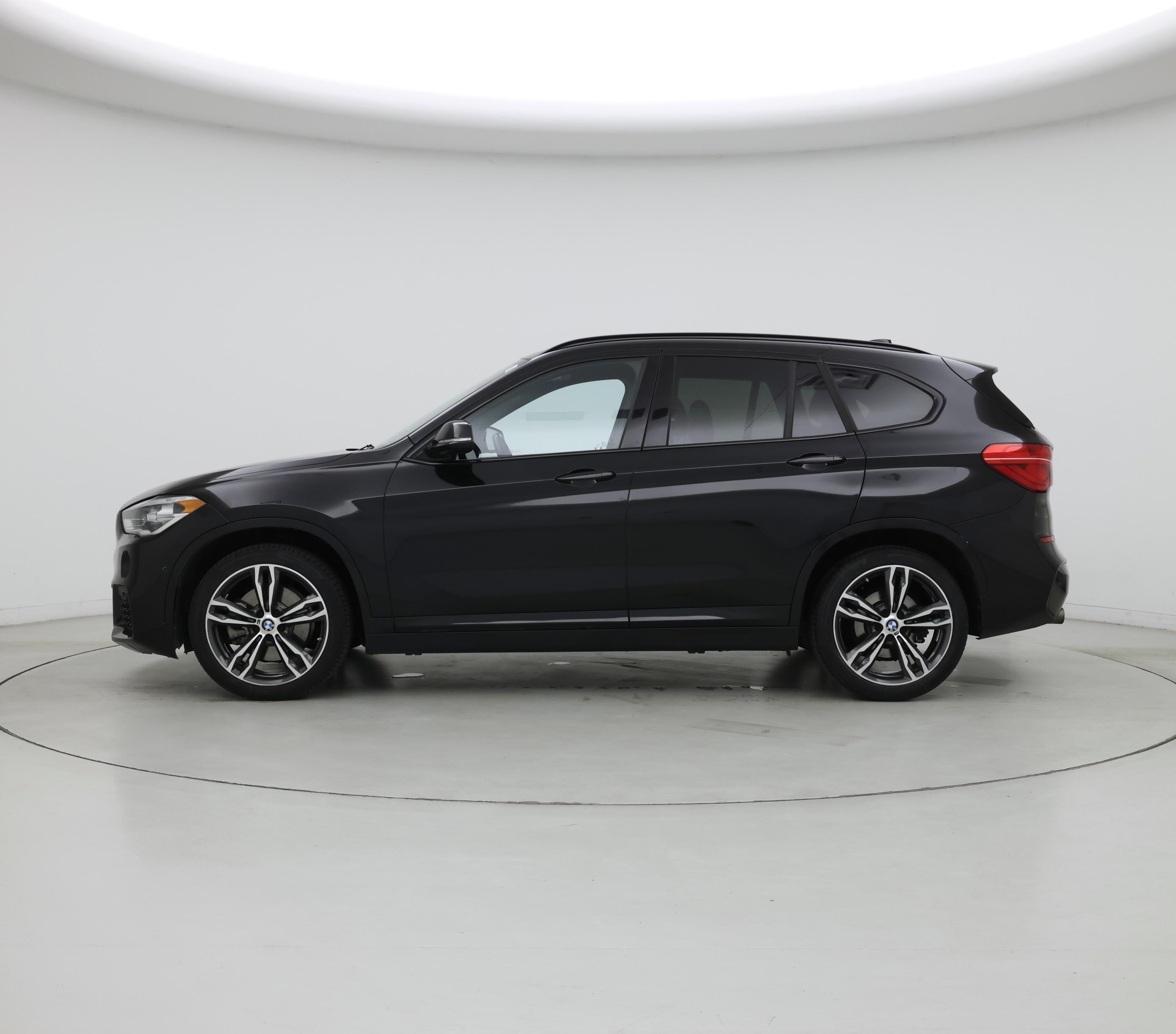 Thumbnail: 2018 BMW X1 - 3