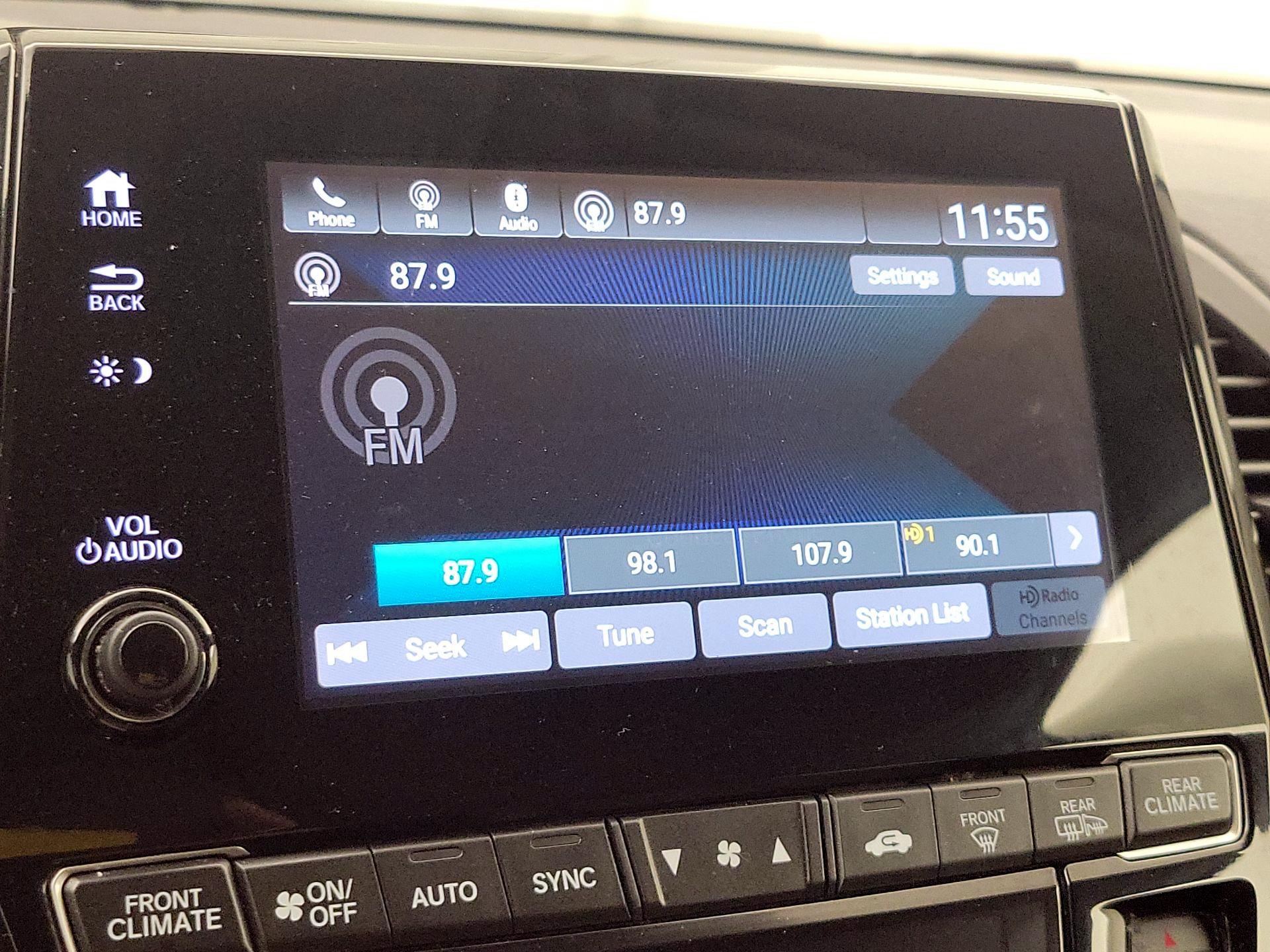 Thumbnail: 2018 Honda Odyssey - 15