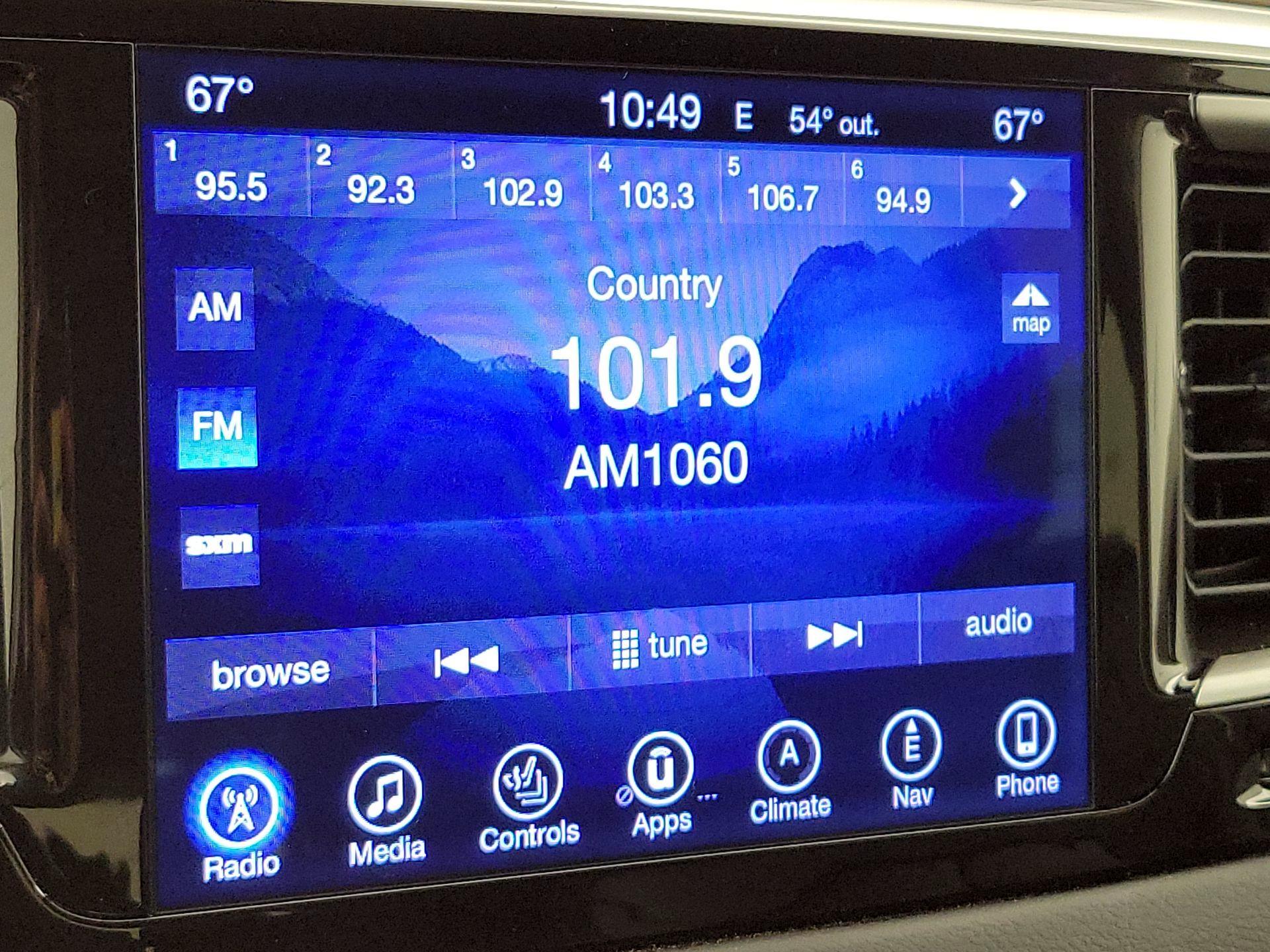 Thumbnail: 2017 Chrysler Pacifica - 16