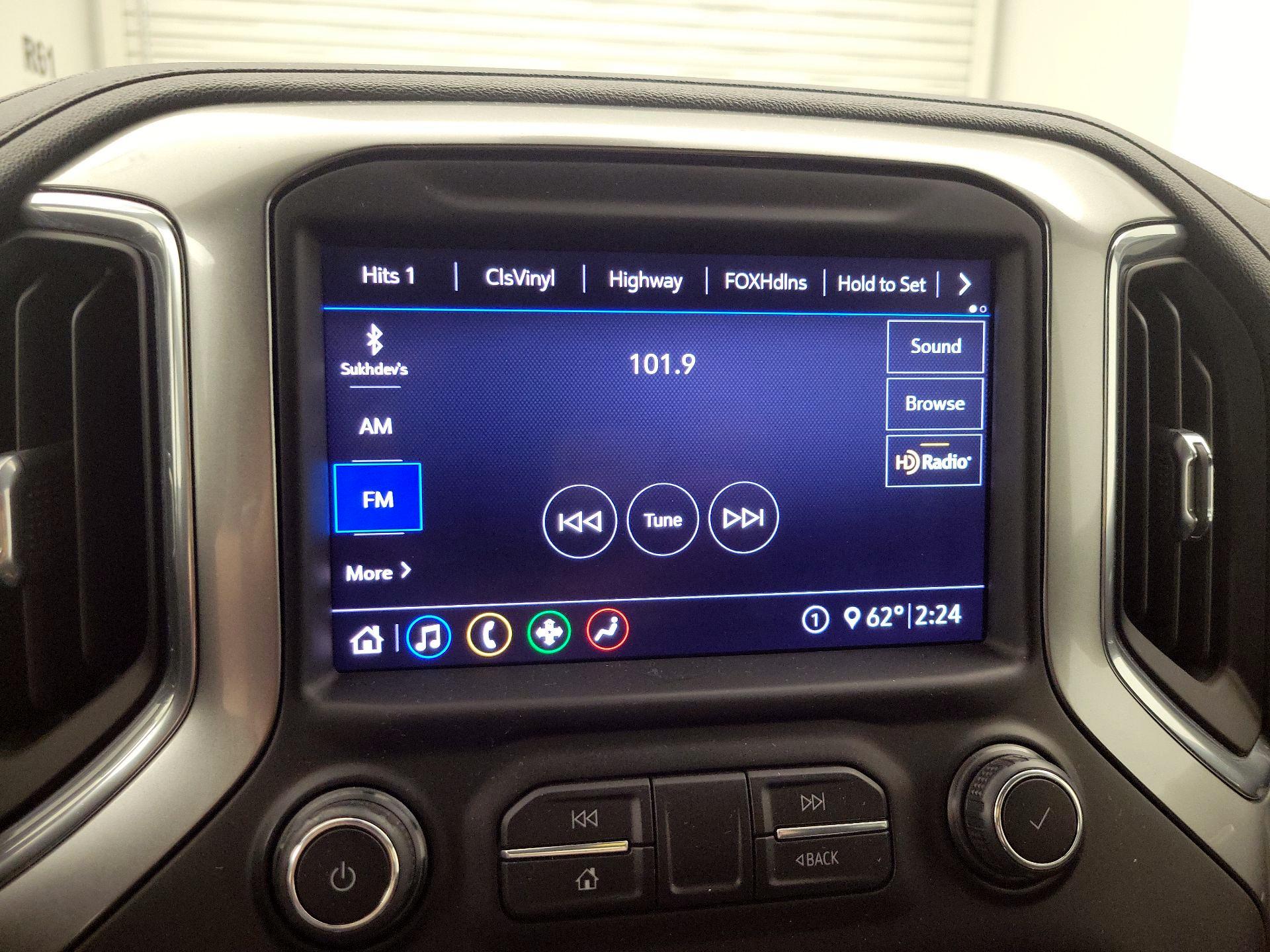 Thumbnail: 2020 Chevrolet Silverado 1500 - 15