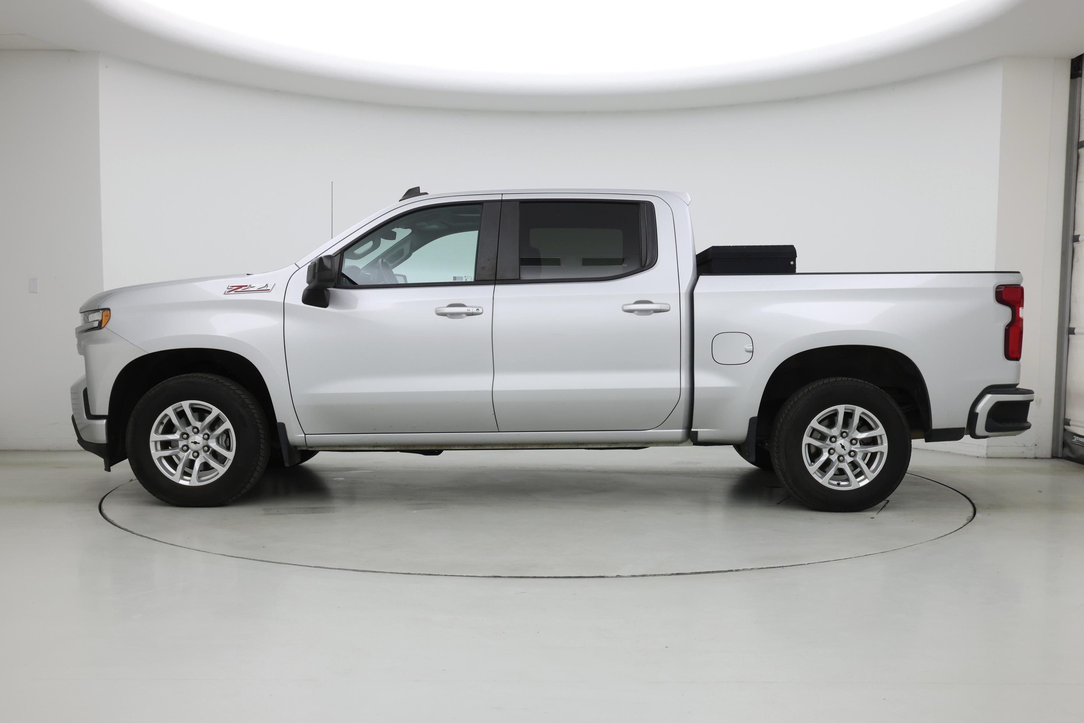 Thumbnail: 2020 Chevrolet Silverado 1500 - 3