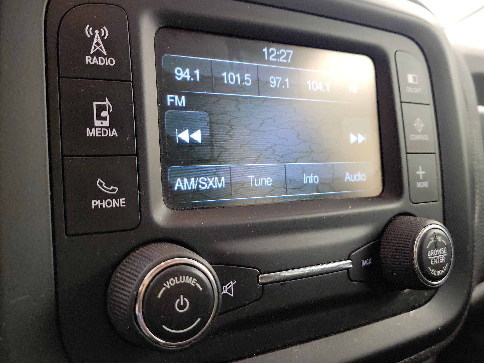 Thumbnail: 2015 Jeep Renegade - 15