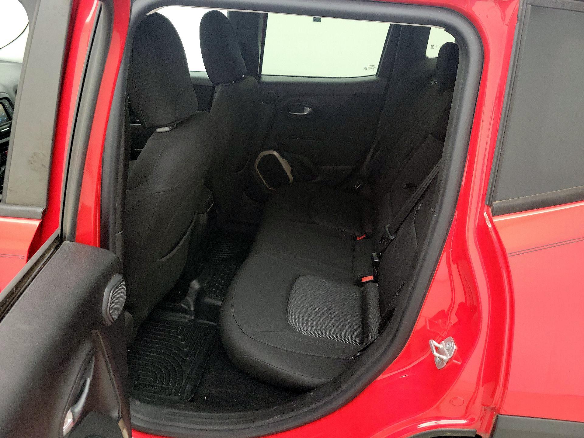 Thumbnail: 2015 Jeep Renegade - 19