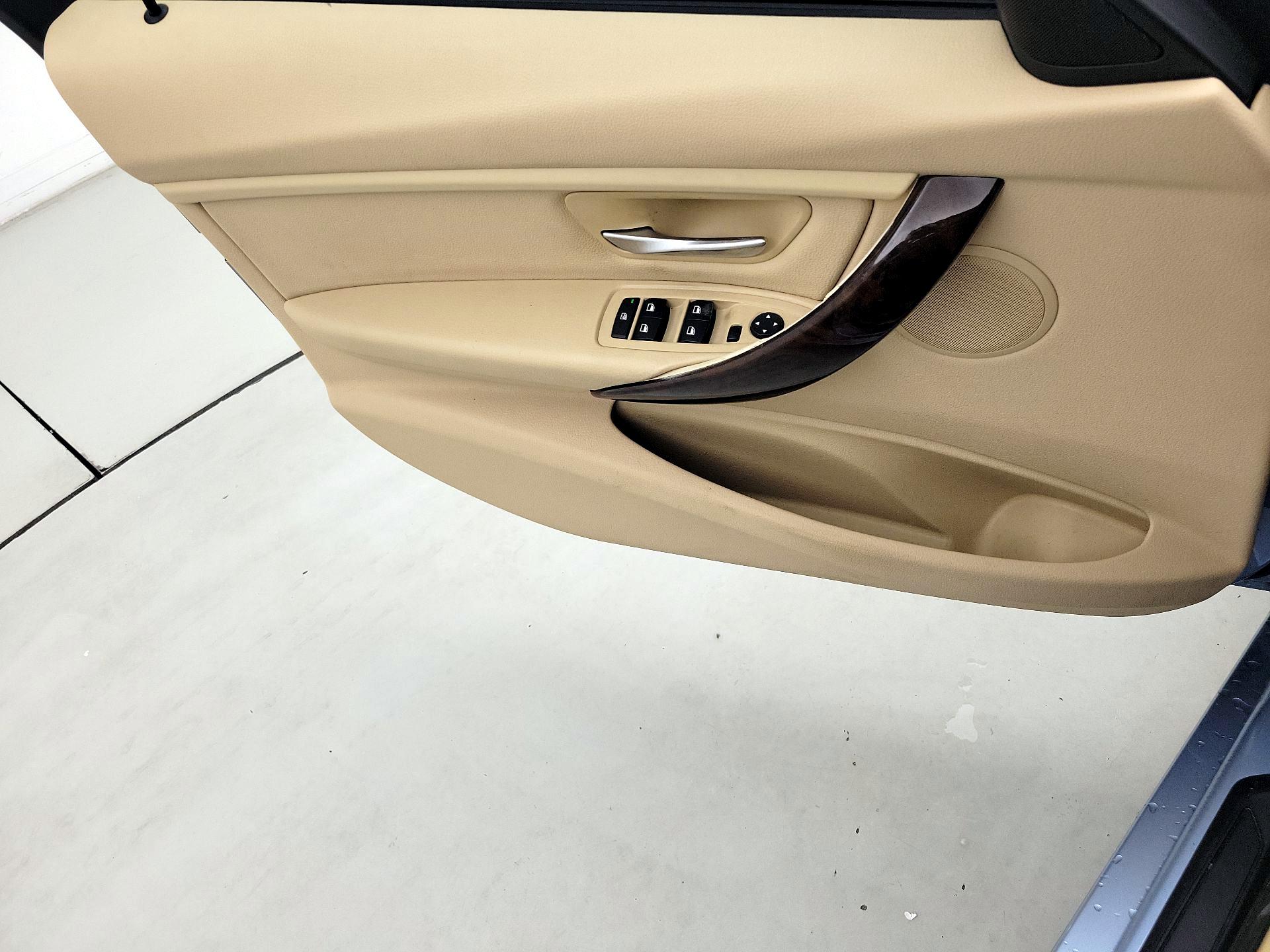 Thumbnail: 2014 BMW 3 Series - 12