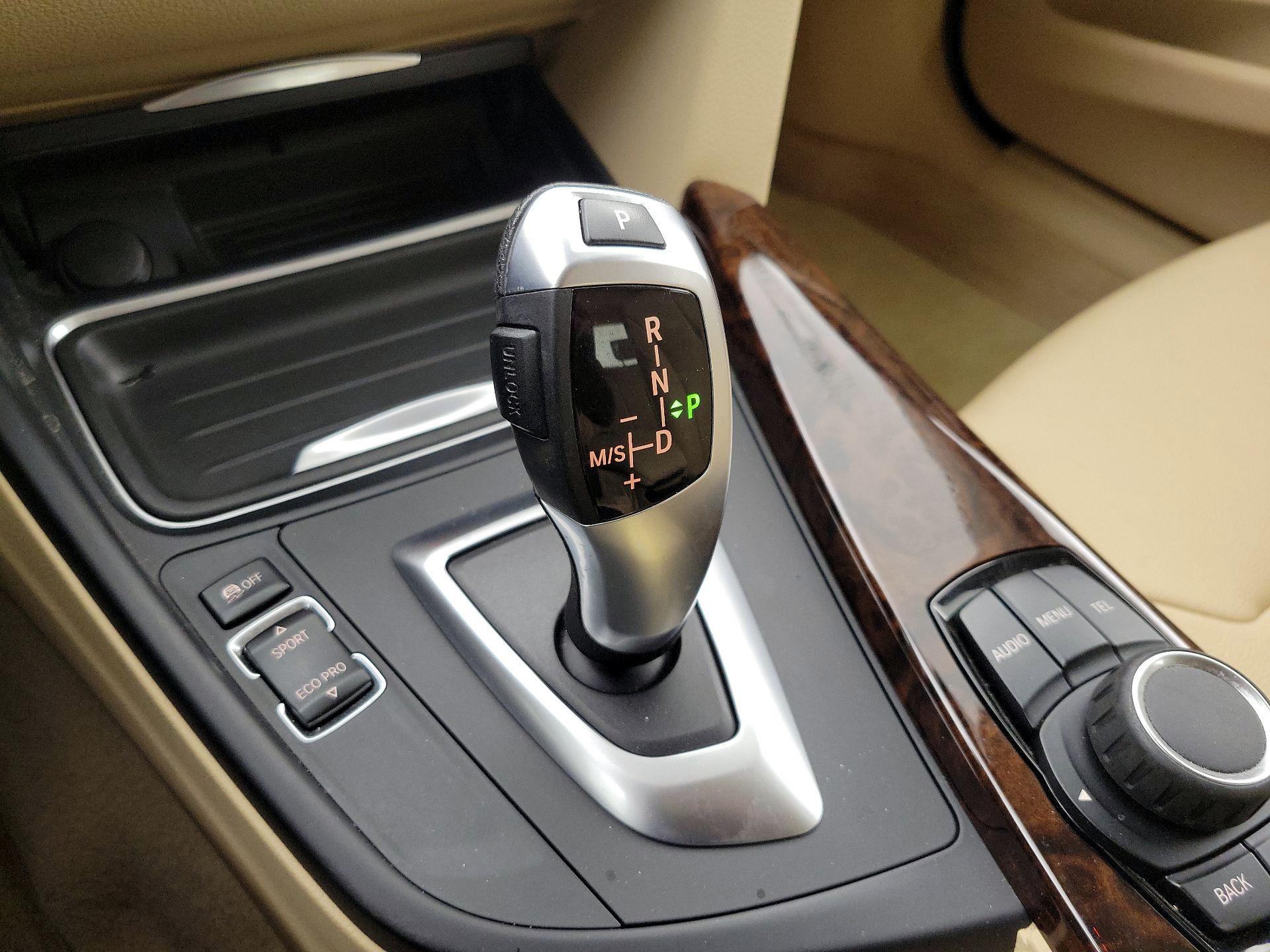 Thumbnail: 2014 BMW 3 Series - 16