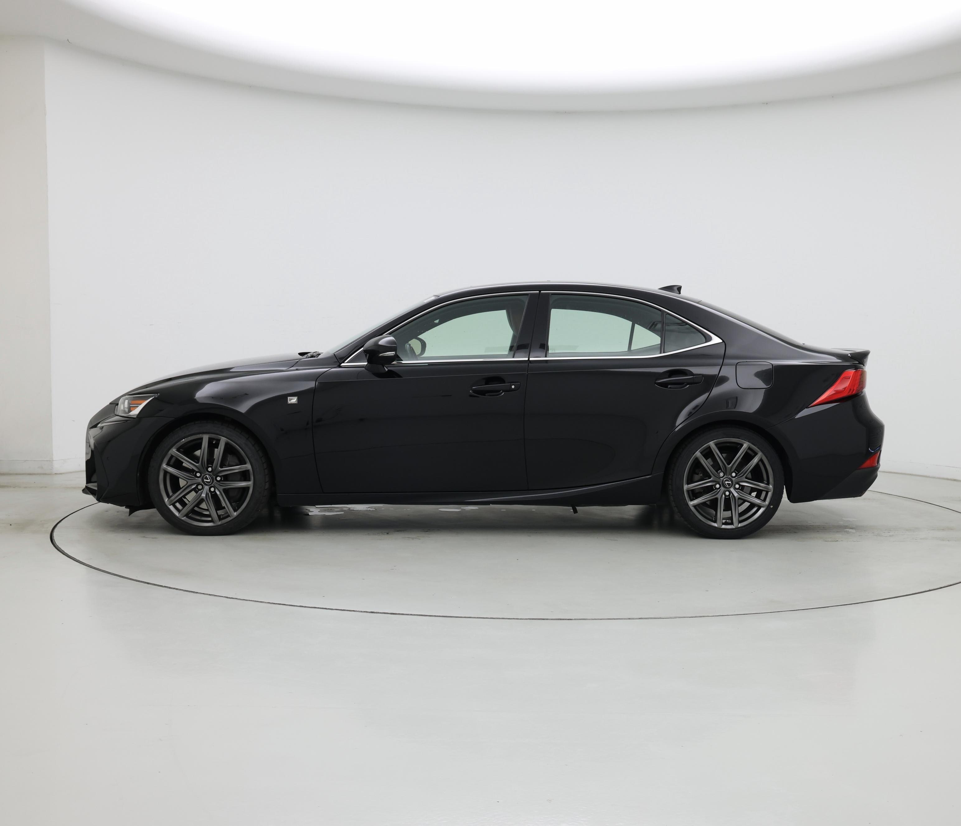 Thumbnail: 2018 Lexus IS - 3