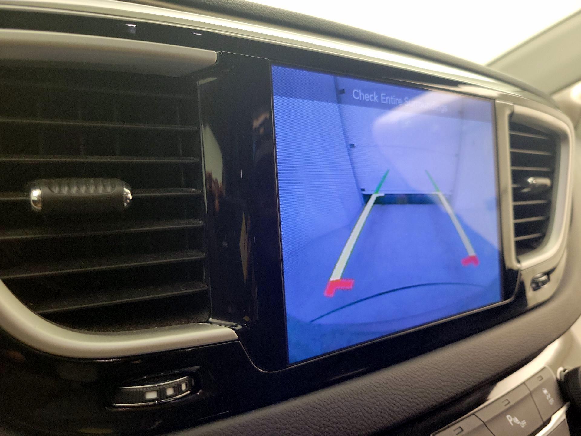 Thumbnail: 2017 Chrysler Pacifica - 14