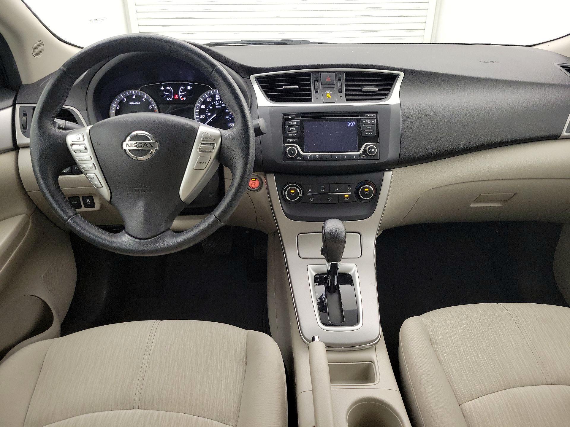 Thumbnail: 2015 Nissan Sentra - 9