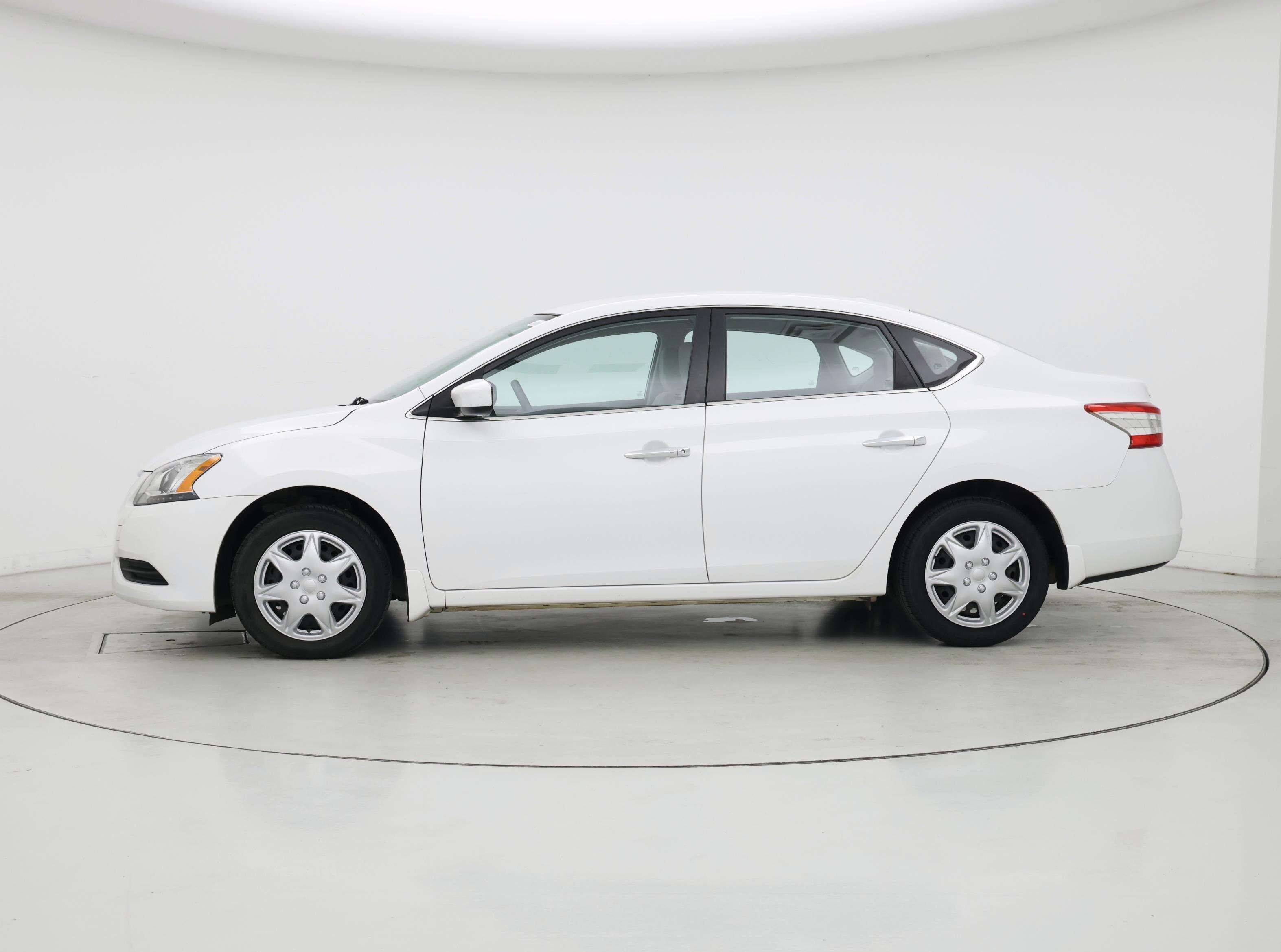 Thumbnail: 2015 Nissan Sentra - 3