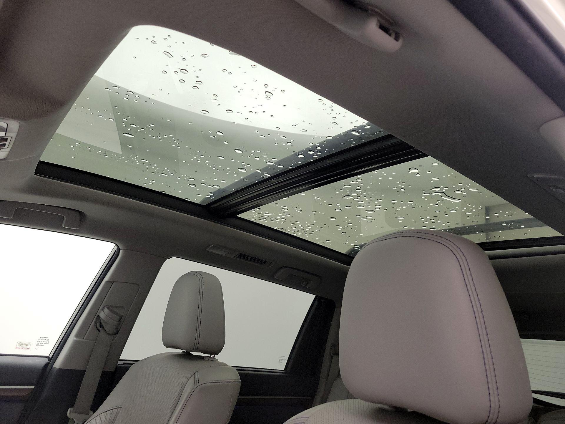 Thumbnail: 2015 Toyota Highlander - 19