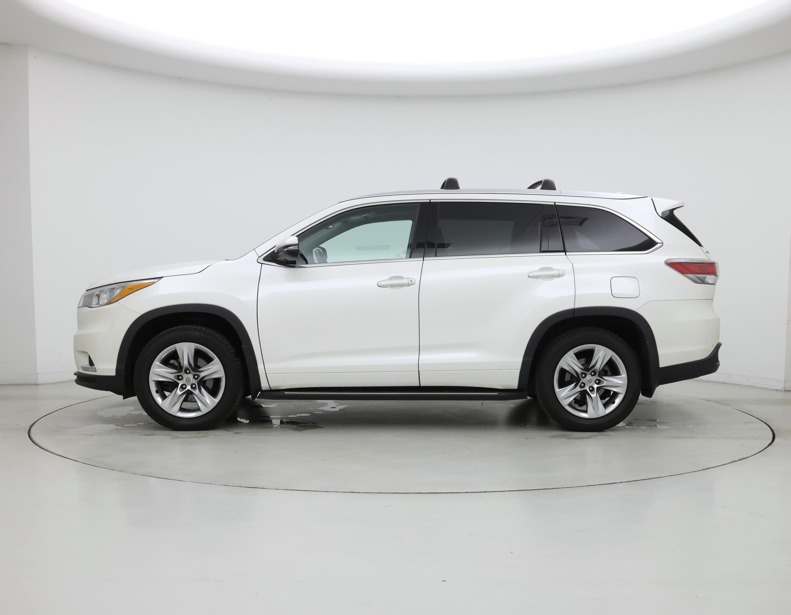Thumbnail: 2015 Toyota Highlander - 3