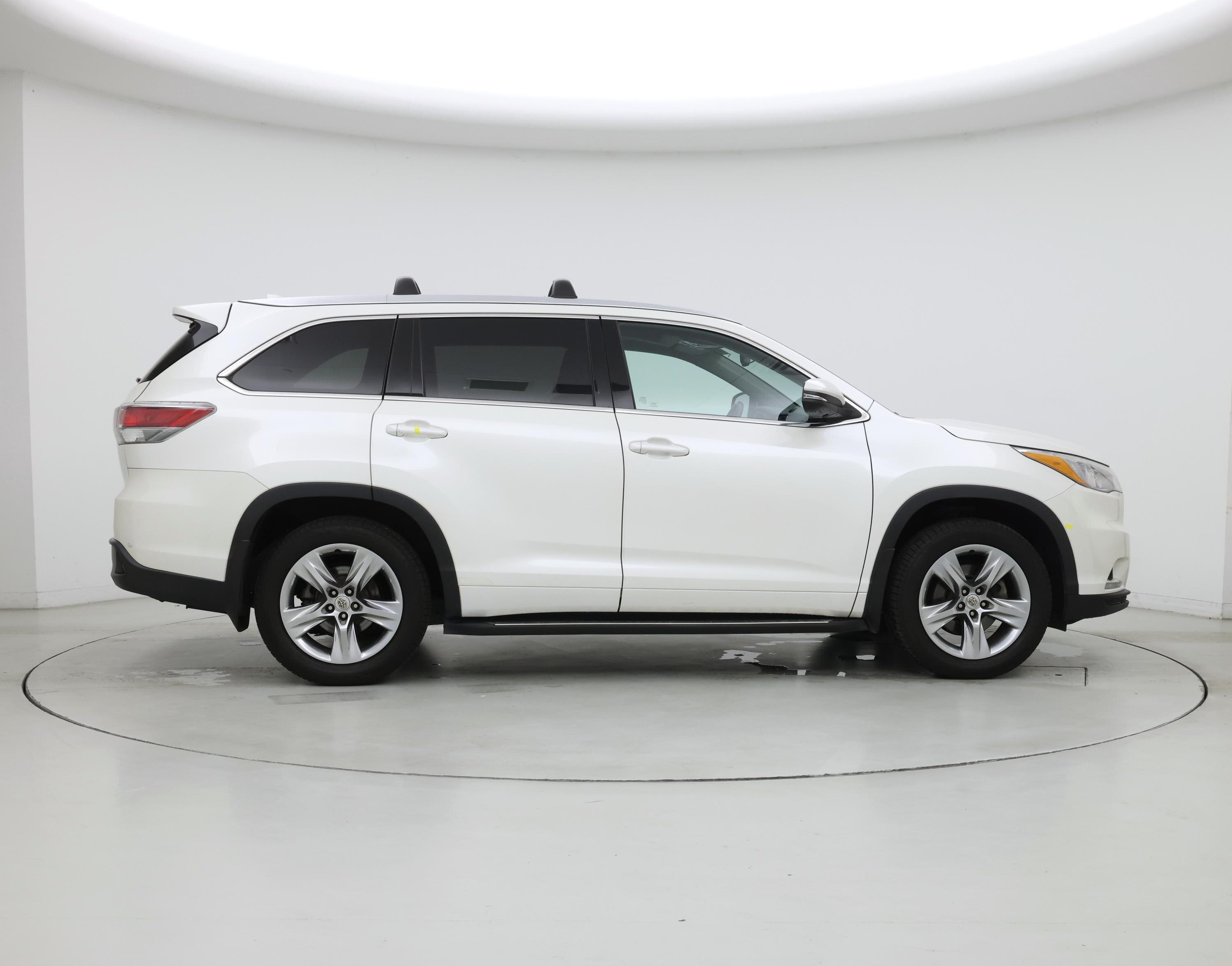 Thumbnail: 2015 Toyota Highlander - 7