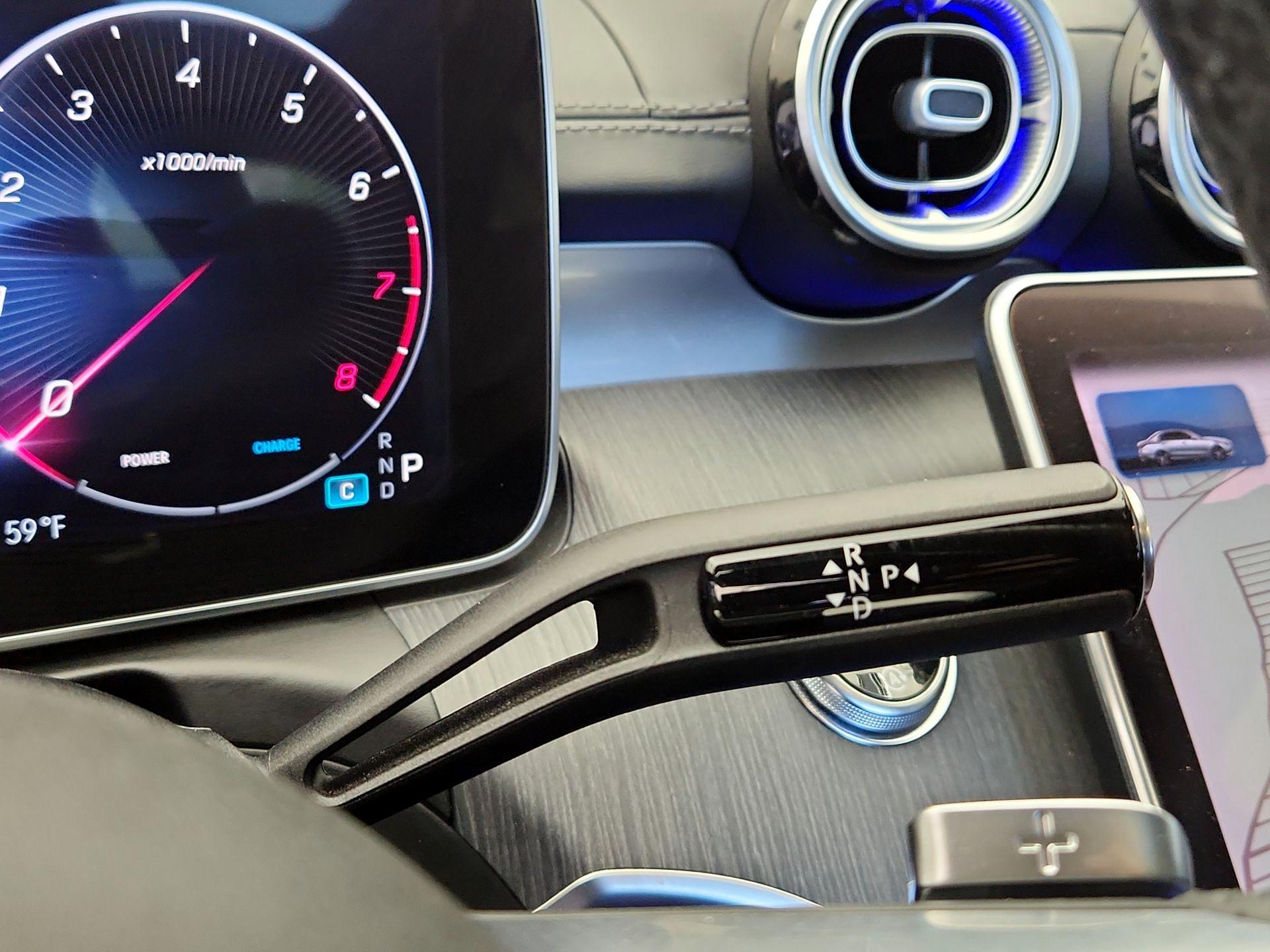 Thumbnail: 2023 Mercedes-Benz C-Class - 18