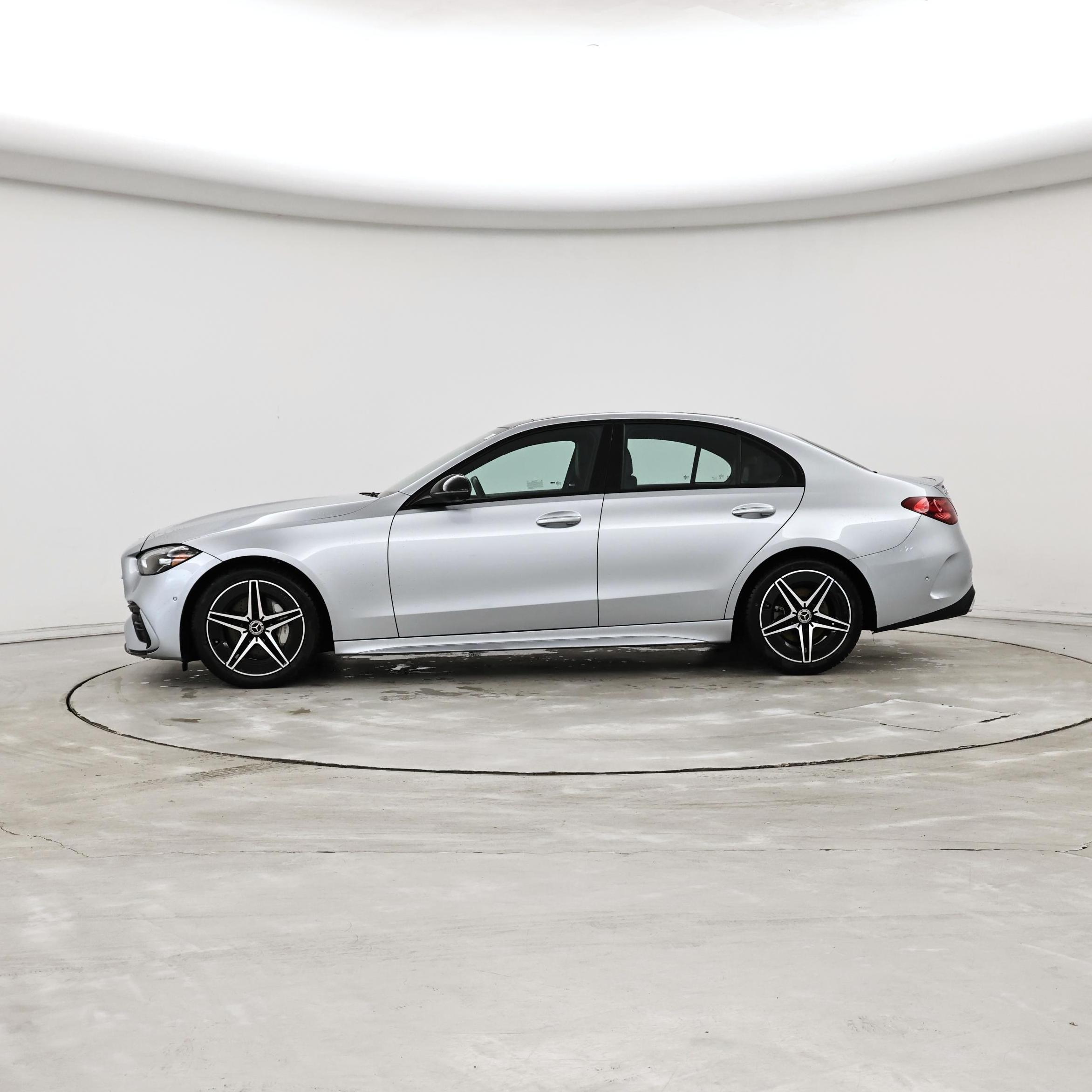 Thumbnail: 2023 Mercedes-Benz C-Class - 3