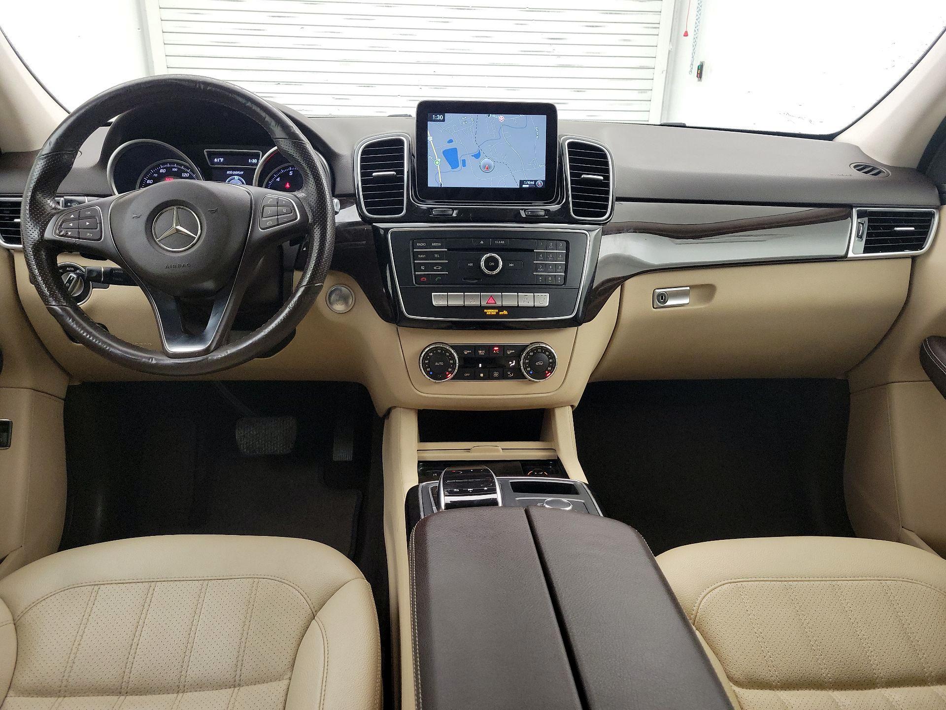 Thumbnail: 2017 Mercedes-Benz GLE - 9