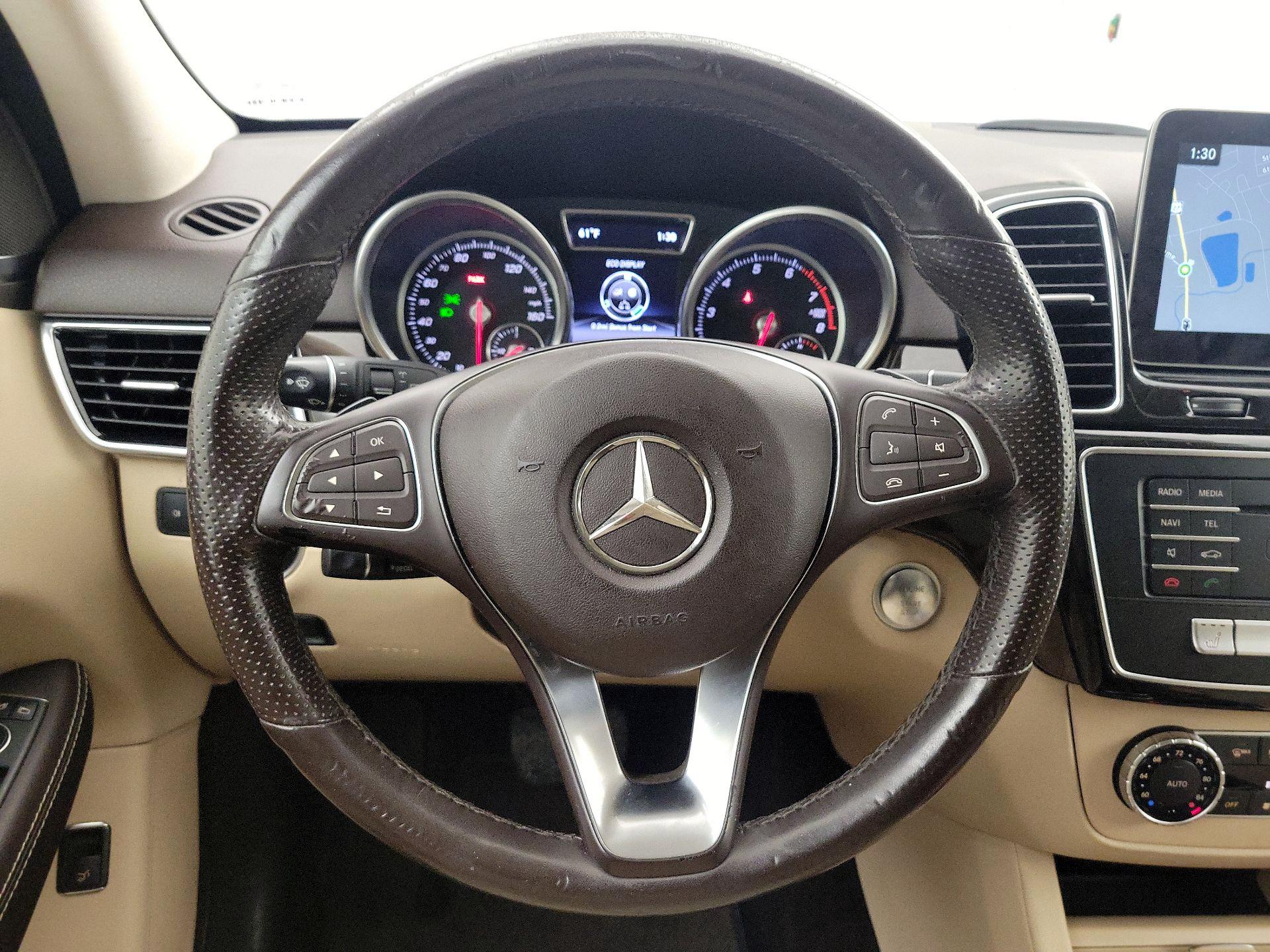 Thumbnail: 2017 Mercedes-Benz GLE - 10