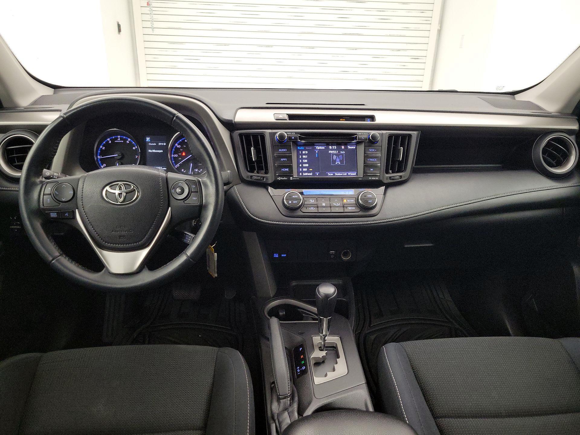 Thumbnail: 2016 Toyota RAV4 - 9